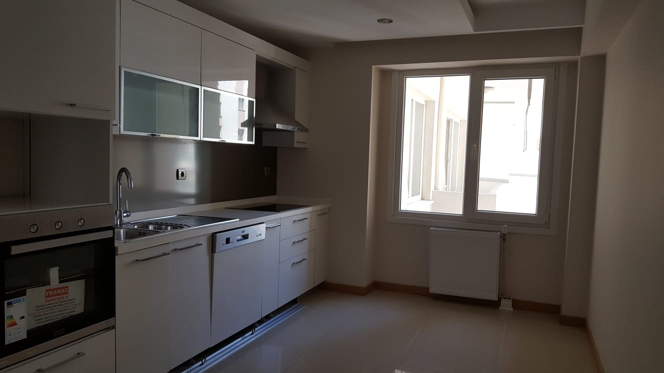 Kiralık Daire, İstanbul / ESENYURT / CUMHURİYET