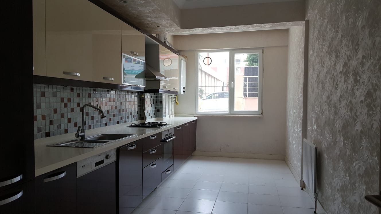 Kiralık Daire, İstanbul / ESENYURT / CUMHURİYET