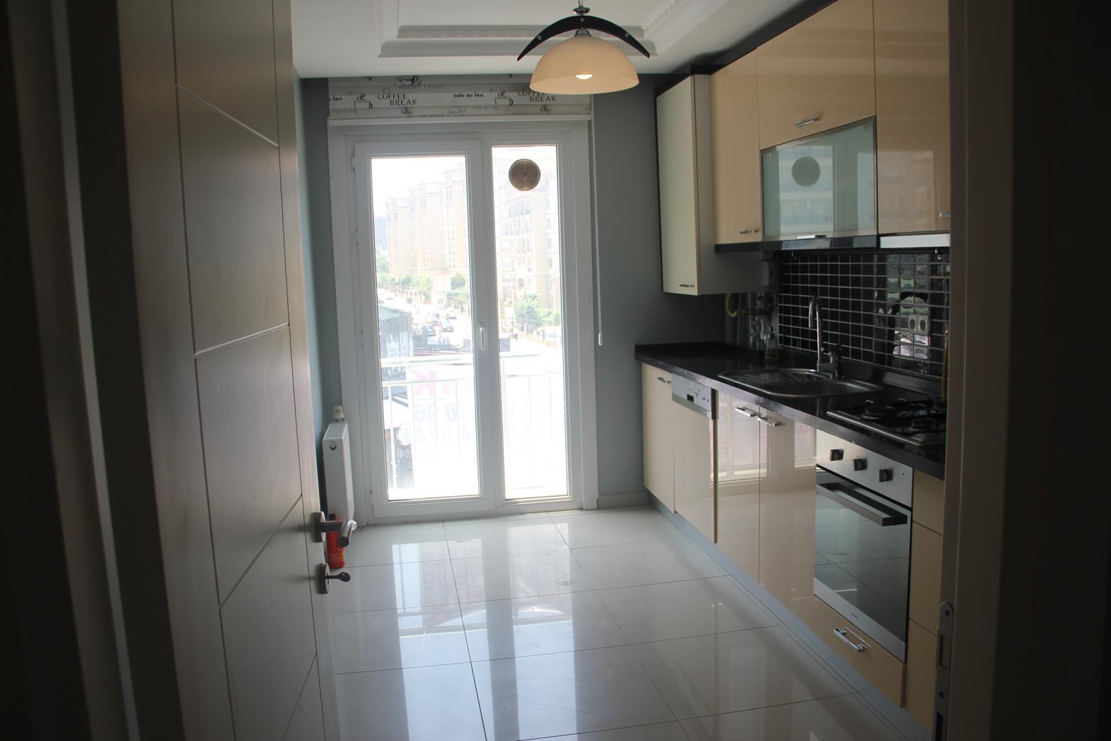 Kiralık Daire, İstanbul / ESENYURT / CUMHURİYET