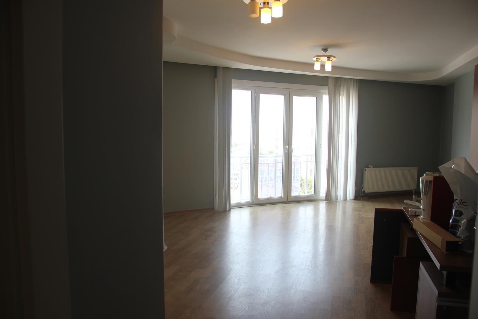 Kiralık Daire, İstanbul / ESENYURT / CUMHURİYET