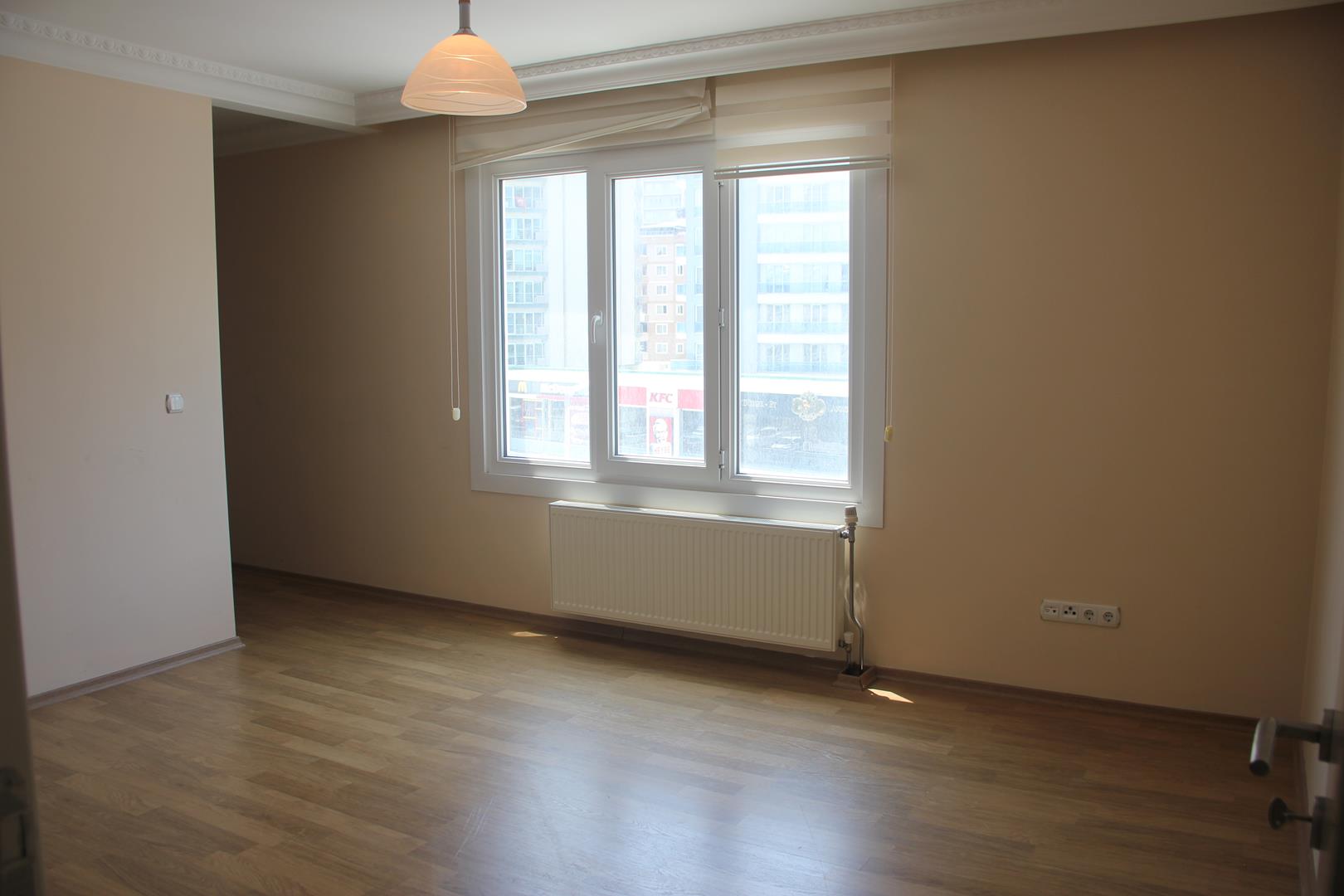 Kiralık Daire, İstanbul / ESENYURT / CUMHURİYET
