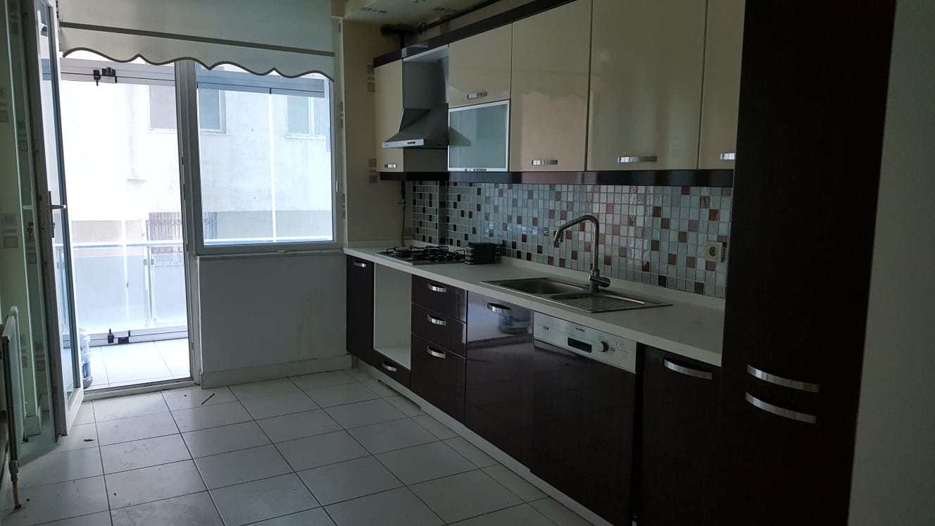 Kiralık Daire, İstanbul / ESENYURT / CUMHURİYET