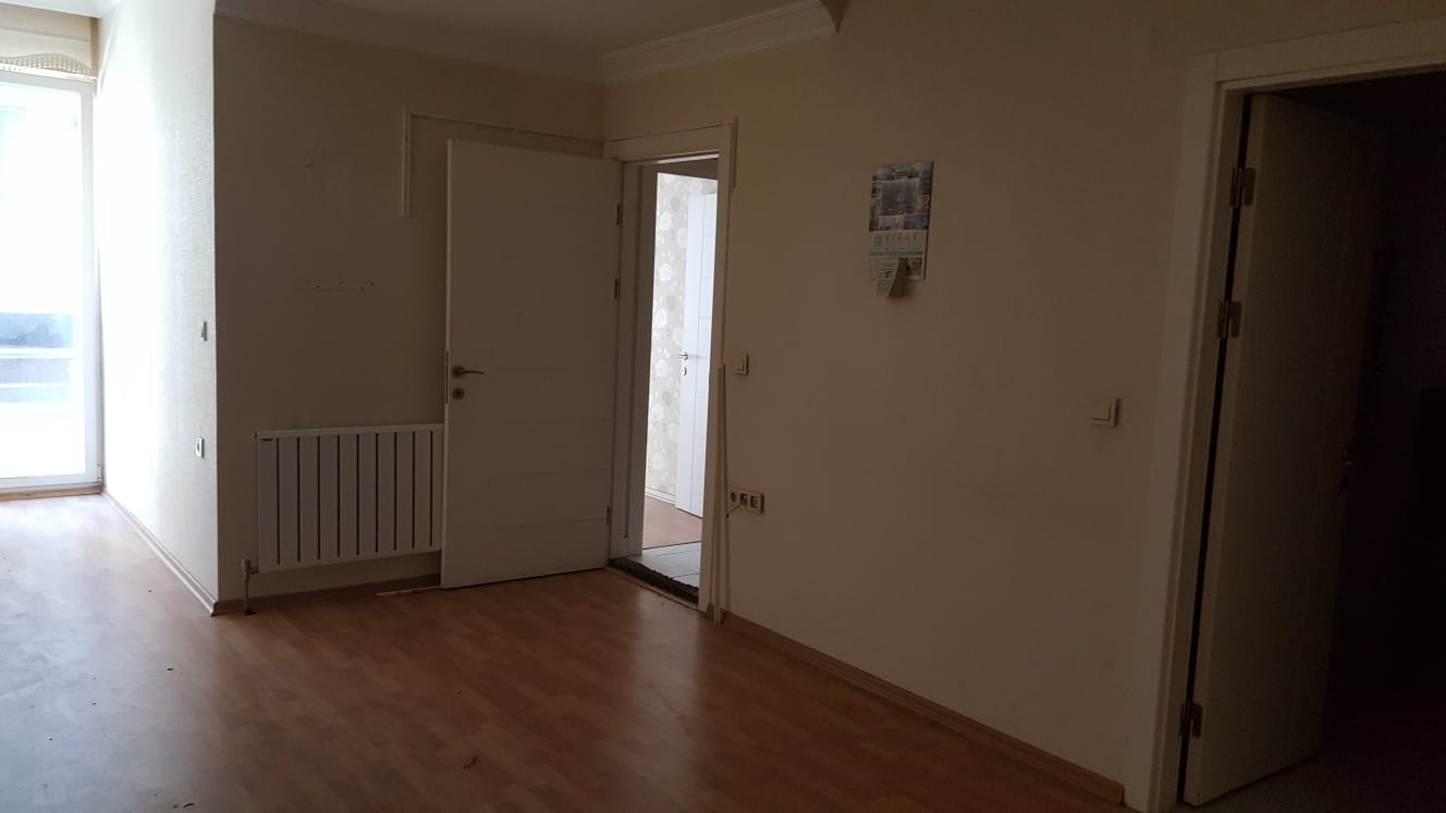 Kiralık Daire, İstanbul / ESENYURT / CUMHURİYET