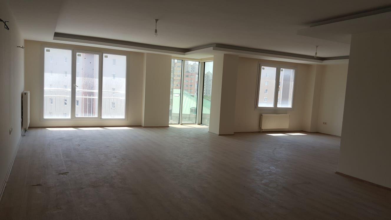 Kiralık Daire, İstanbul / ESENYURT / CUMHURİYET