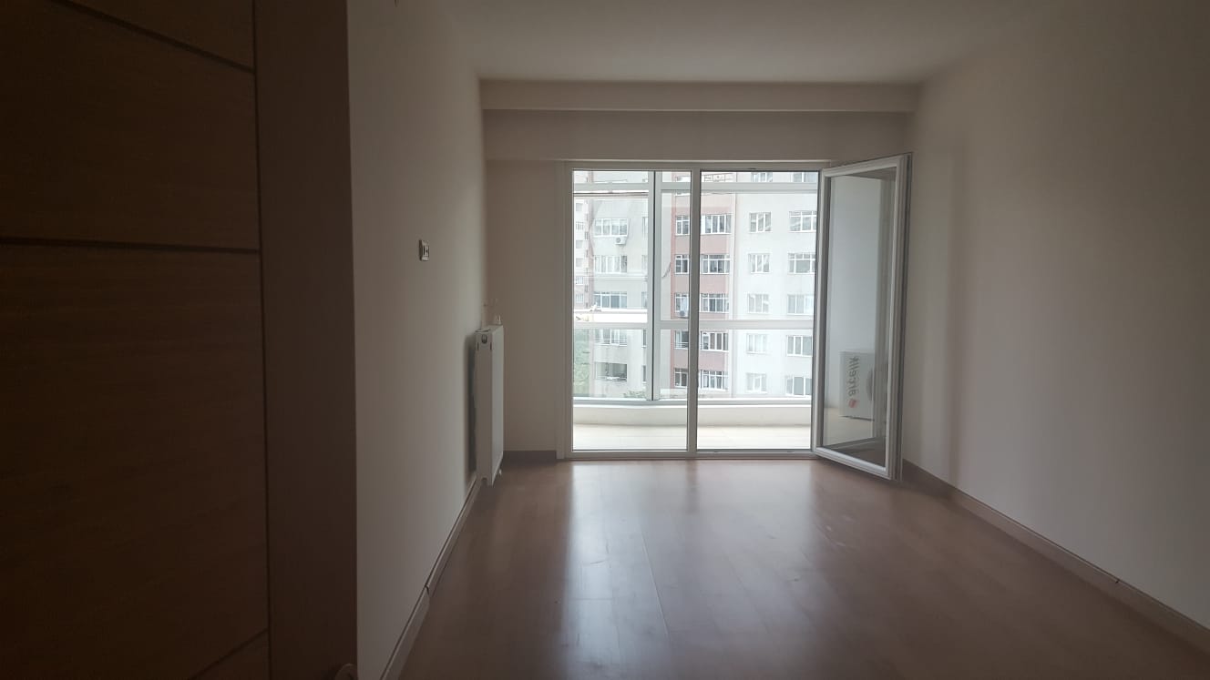 Kiralık Daire, İstanbul / ESENYURT / CUMHURİYET