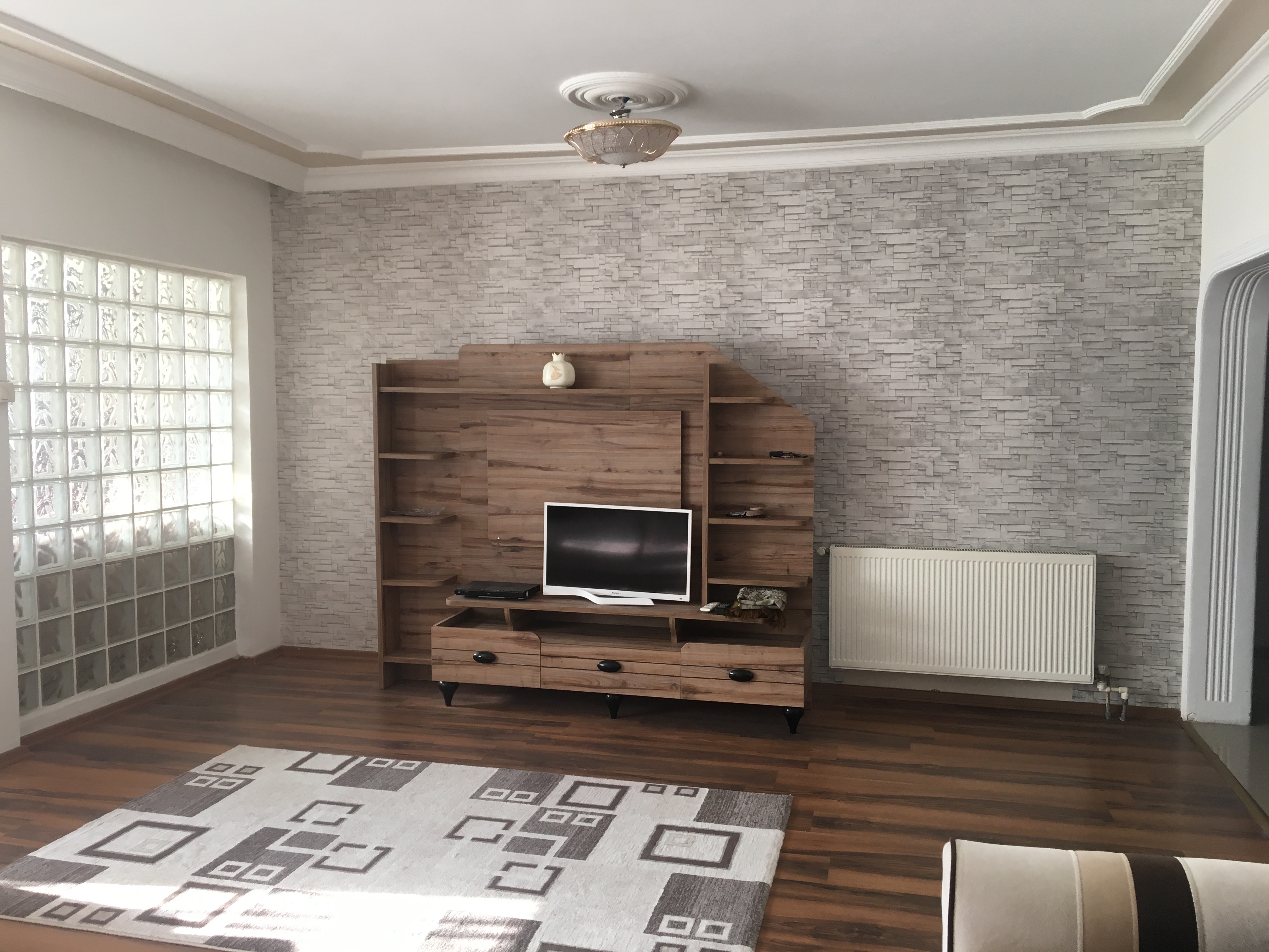 Kiralık Daire, İstanbul / ADNAN KAHVECİ / ADNAN KAHVECİ