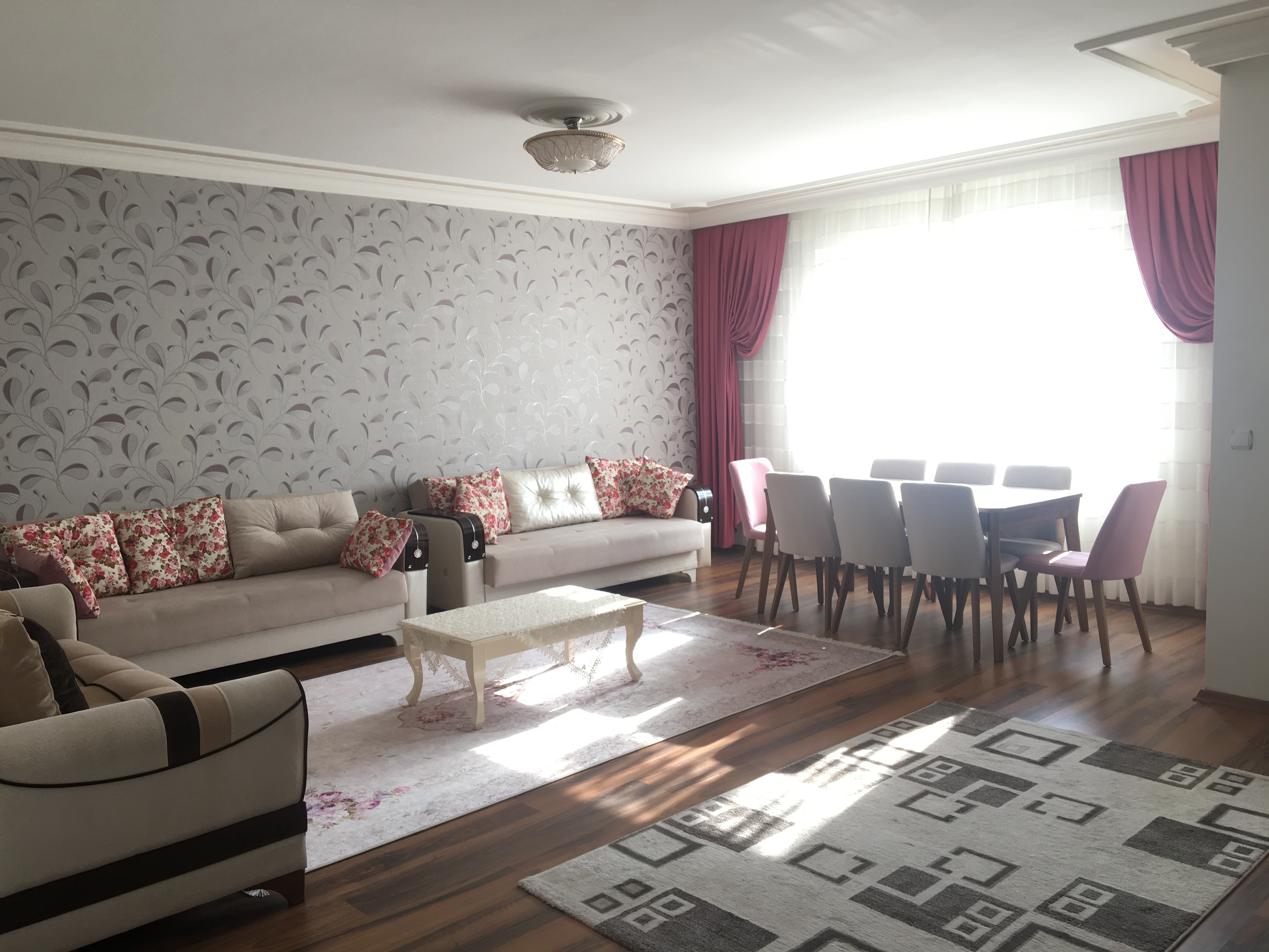 Kiralık Daire, İstanbul / ADNAN KAHVECİ / ADNAN KAHVECİ