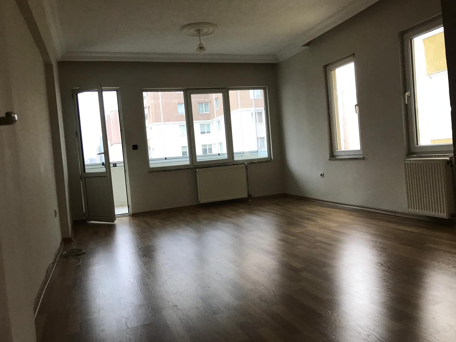 Kiralık Daire, İstanbul / ESENYURT / CUMHURİYET