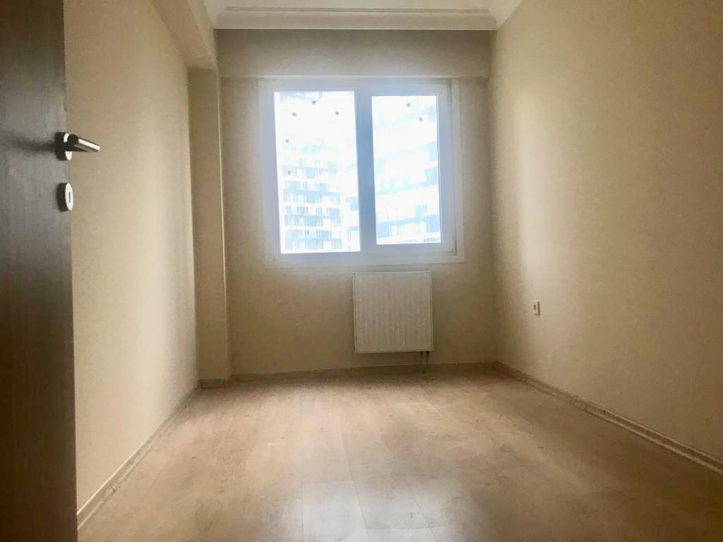 Kiralık Daire, İstanbul / ESENYURT / GÖKEVLER