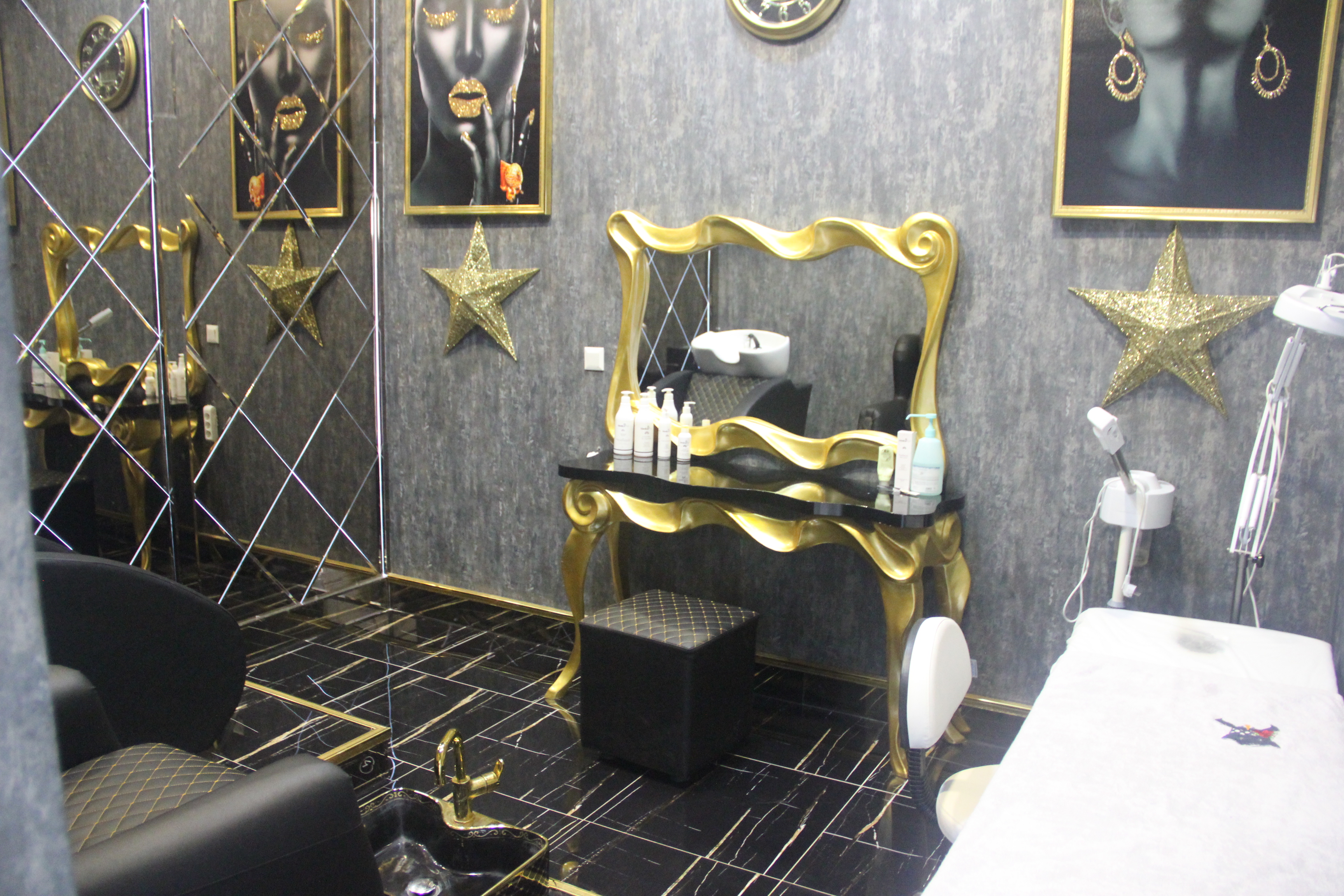 Kiralık Müstakil, İstanbul / ESENYURT / CUMHURİYET