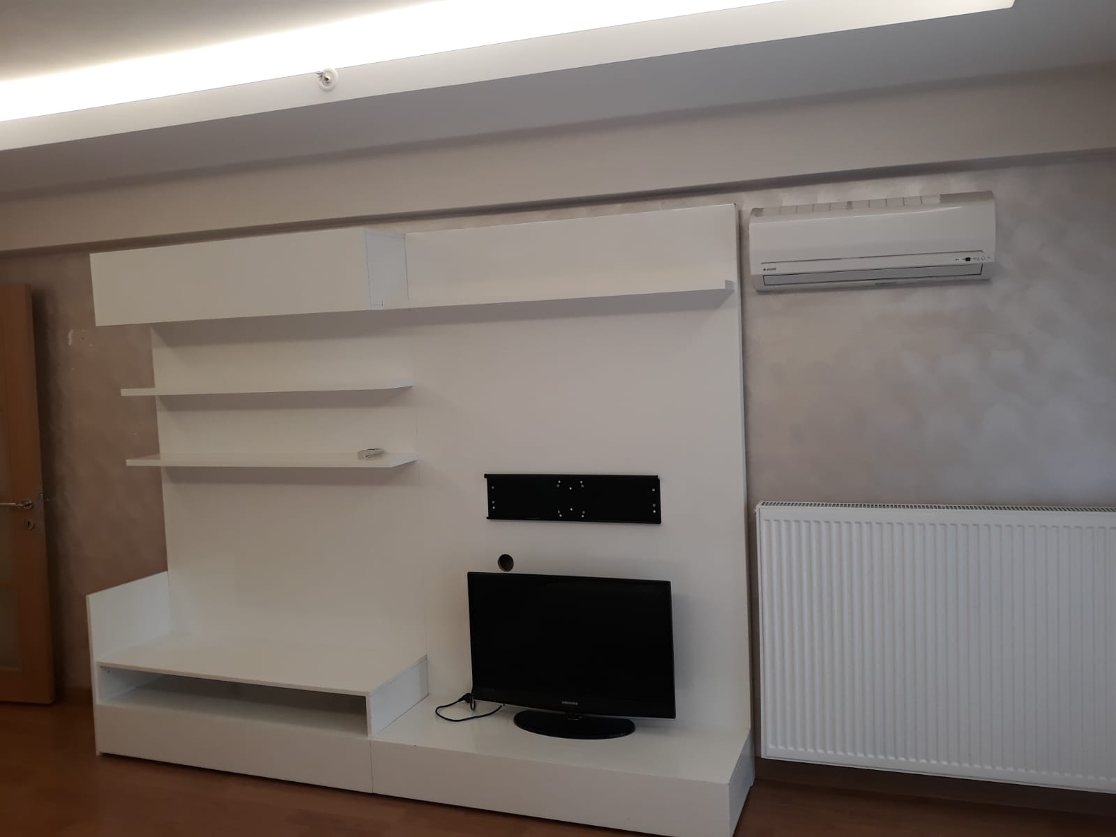 Kiralık Daire, İstanbul / ESENYURT / CUMHURİYET