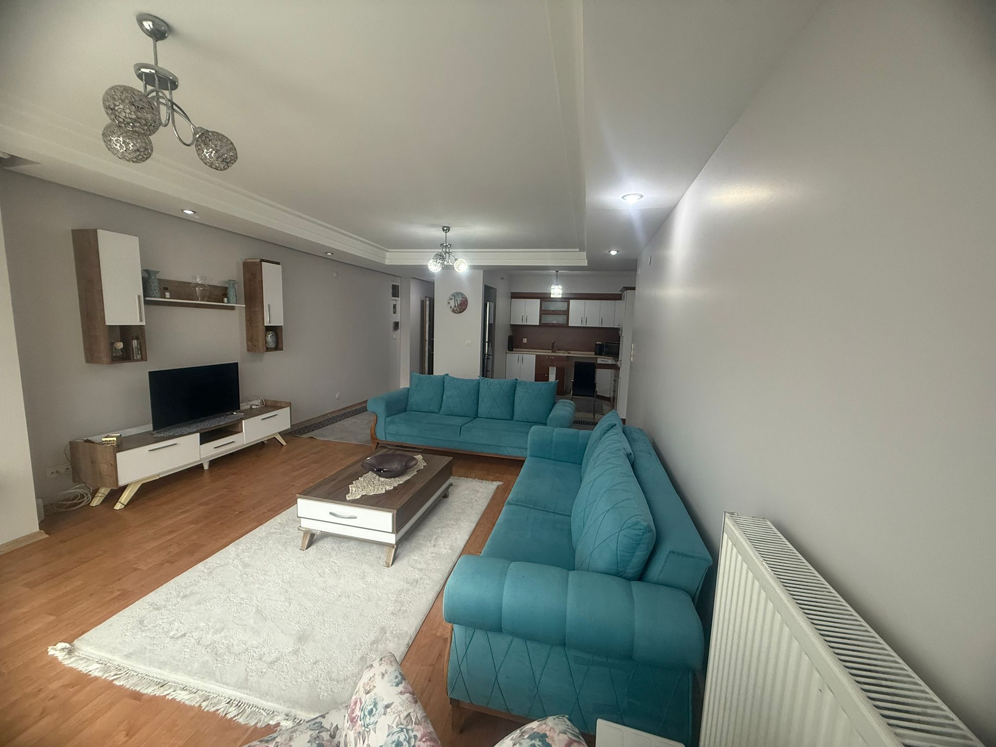 Kiralık Apartman, İstanbul / ESENYURT / CUMHURİYET