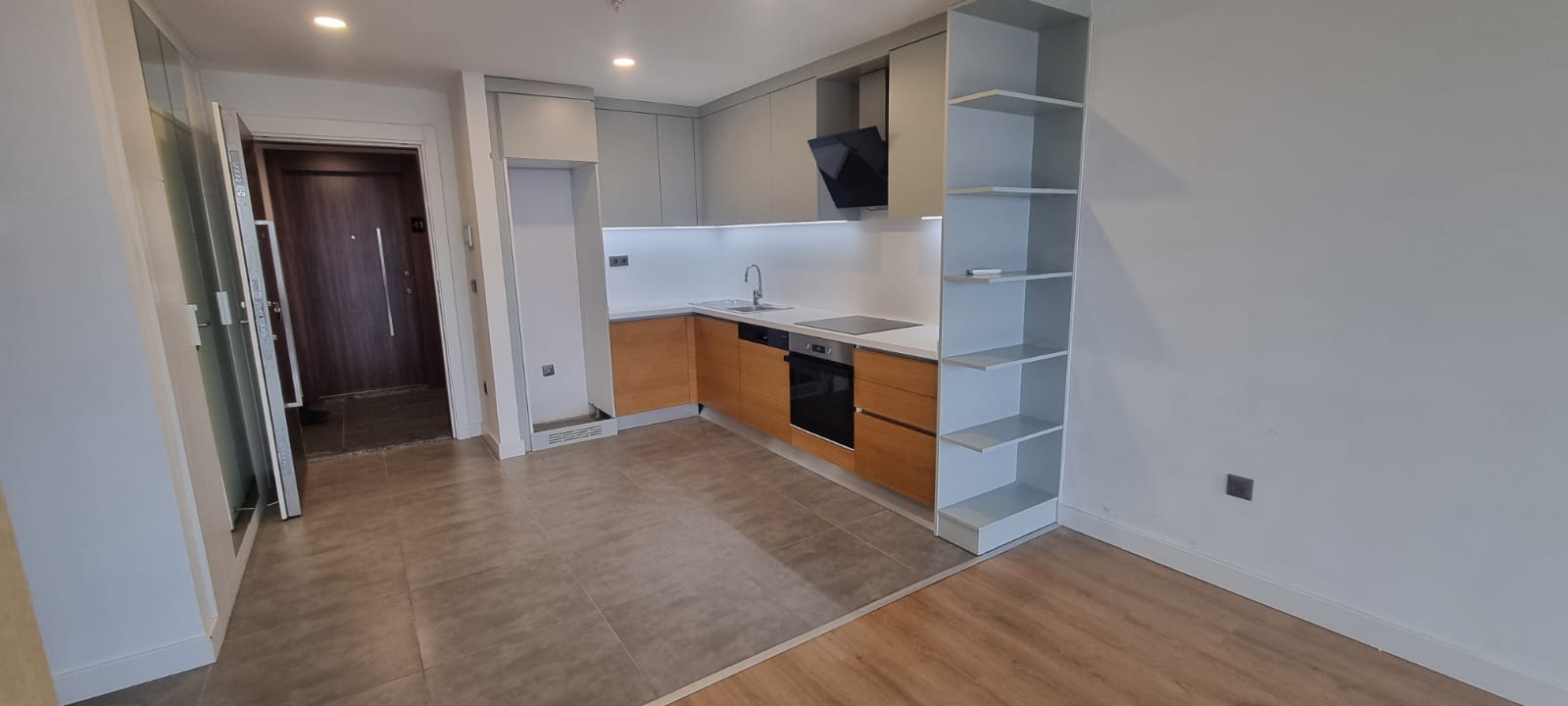 Kiralık OFİS, İstanbul / ESENYURT / BARBAROS HAYRETTİN PAŞA 