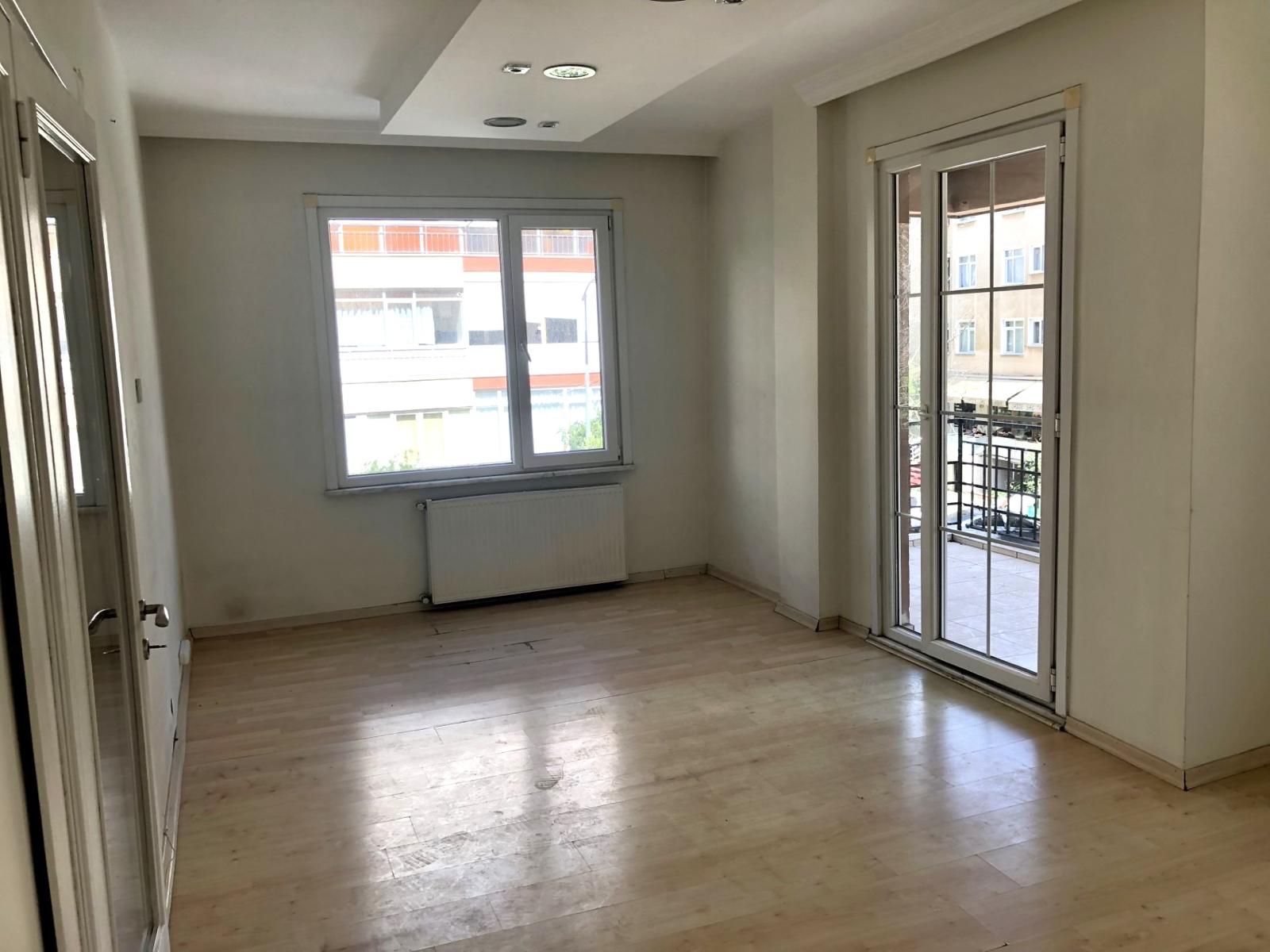 Satılık Daire, İstanbul / KOZYATAĞI / KOZYATAĞI