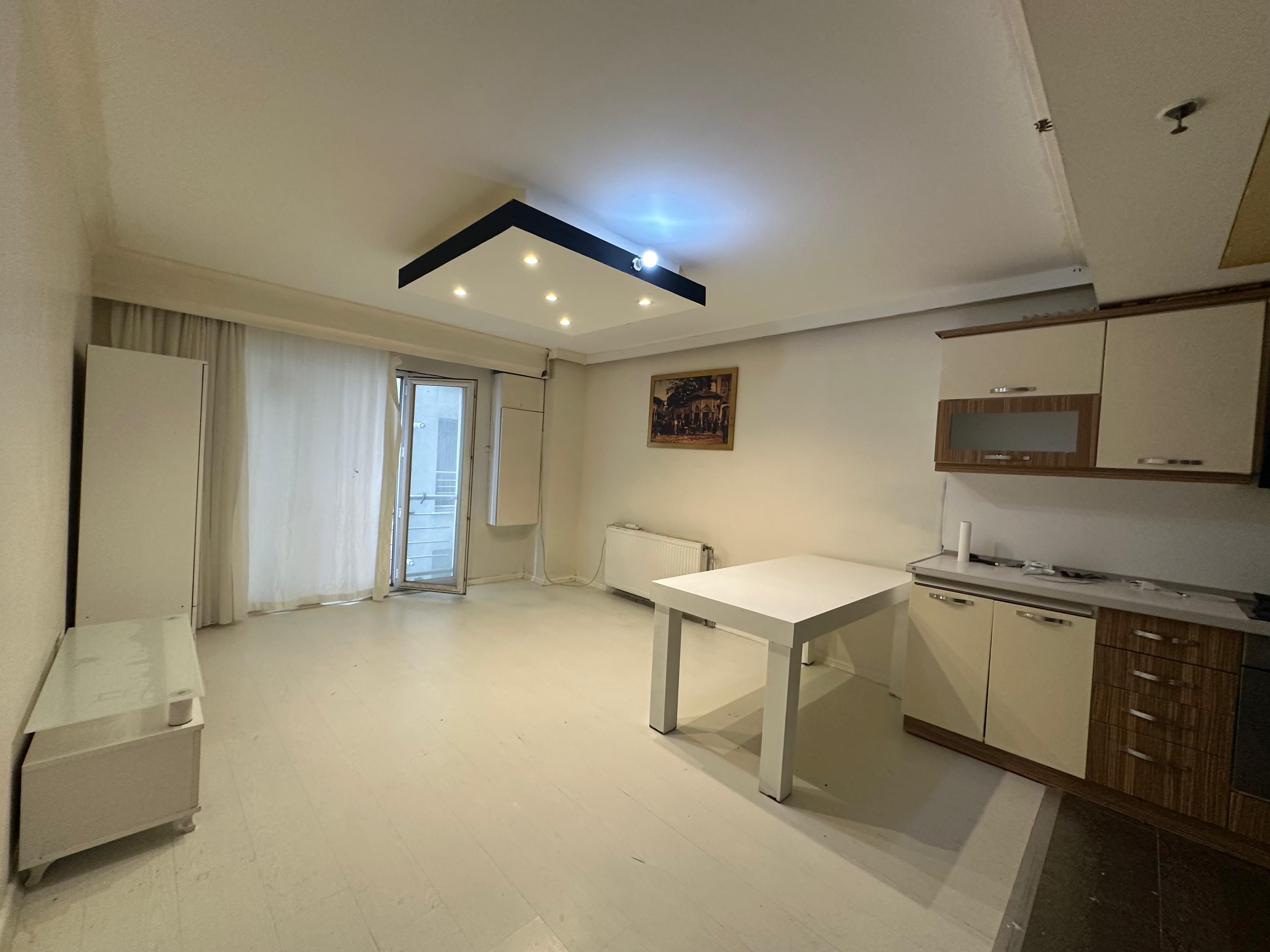 Kiralık Daire, İstanbul / PİRİ REİS