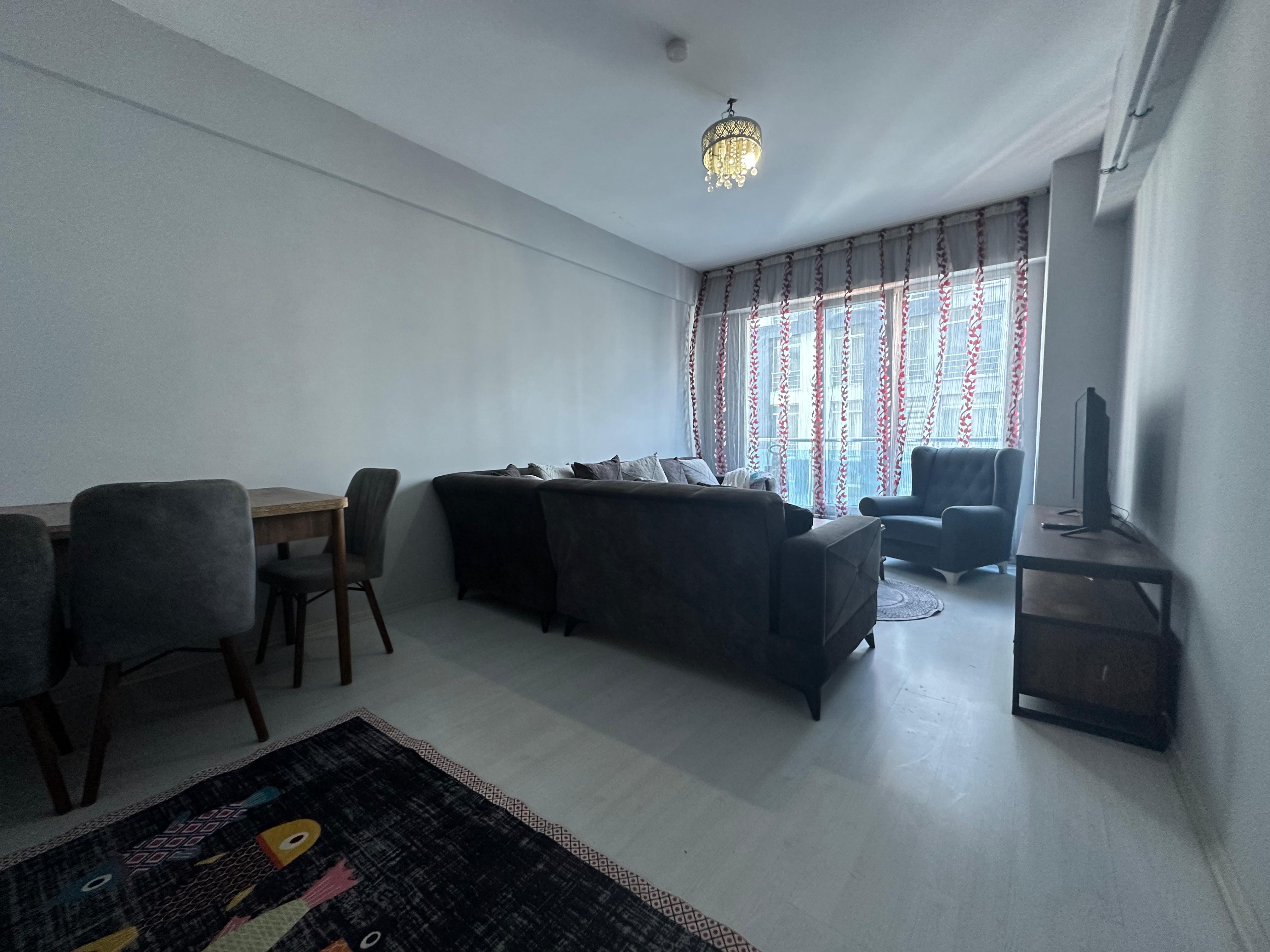 Kiralık Daire, İstanbul / ZAFER