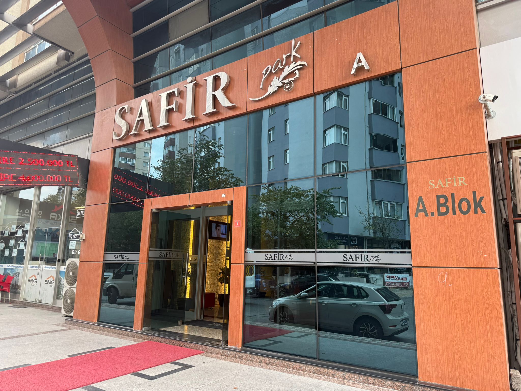 Kiralık Daire, İstanbul / CUMHURİYET