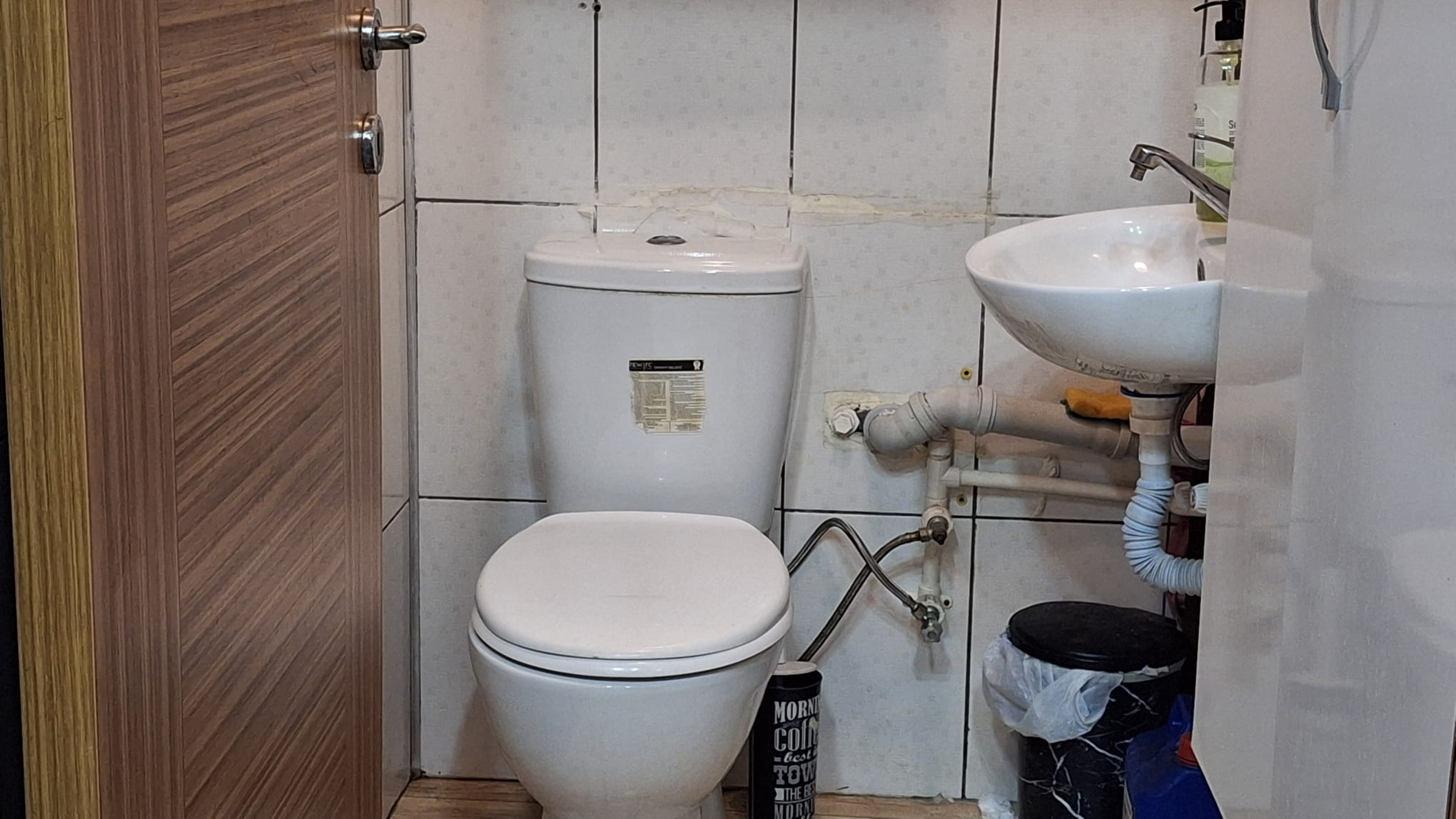 Kiralık Dükkan, İstanbul / ESENYURT / CUMHURİYET