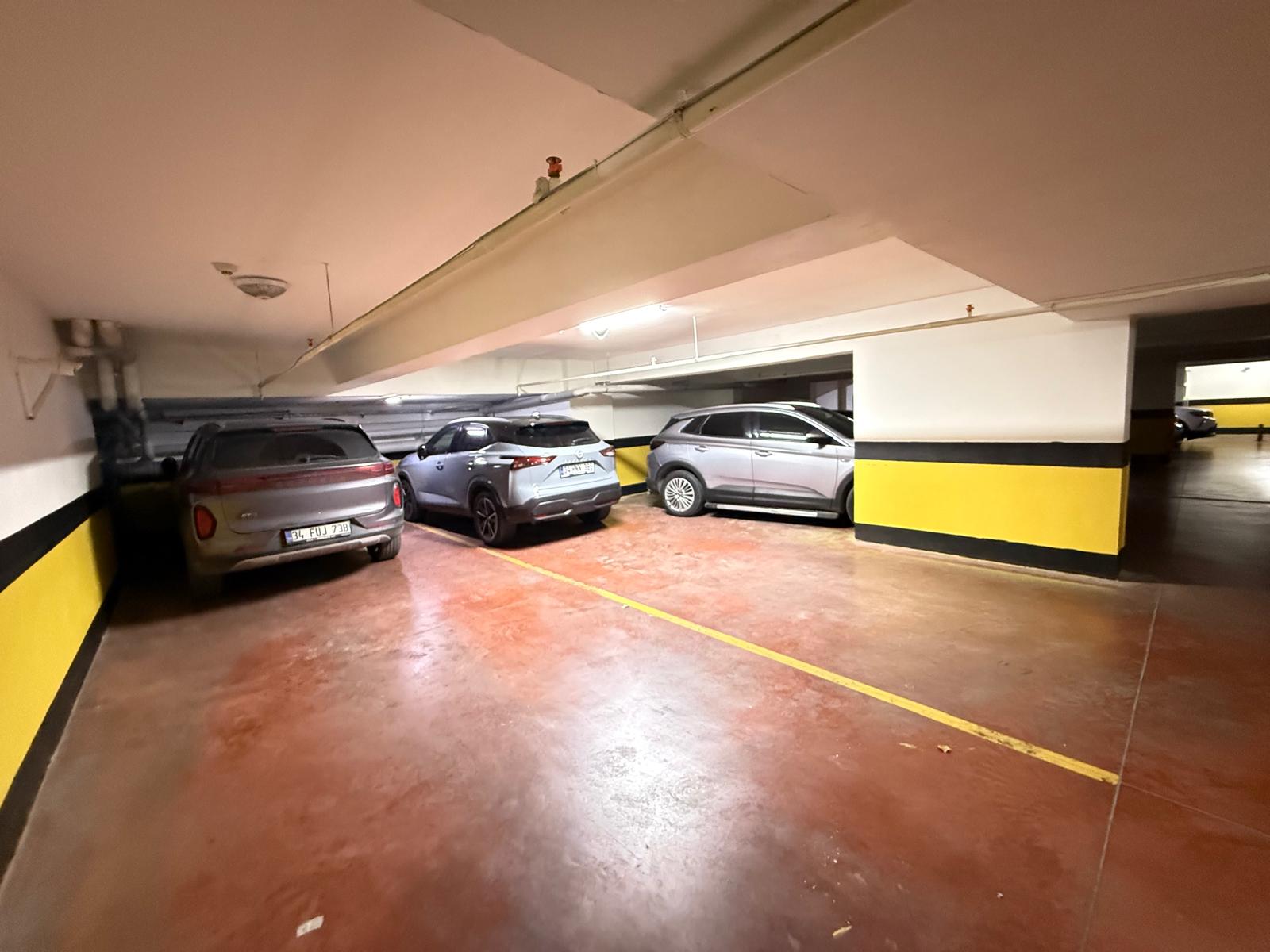 Satılık Daire, İstanbul / CUMHURİYET