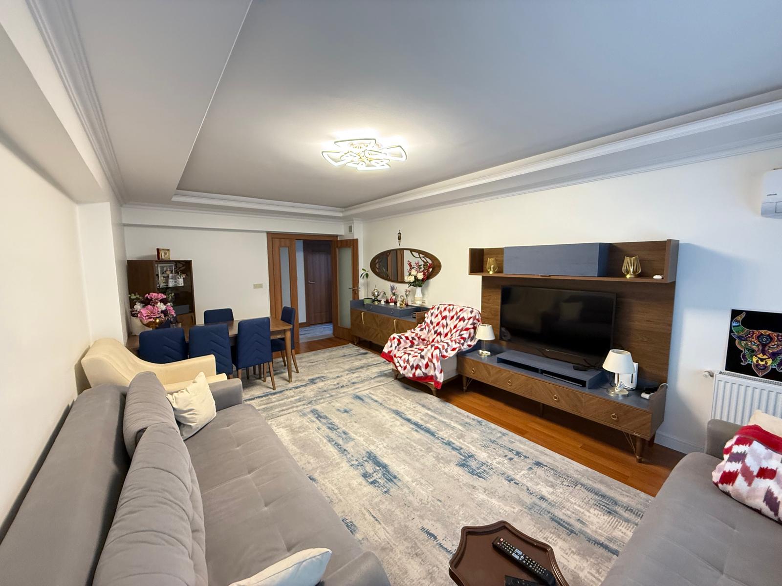 Satılık Daire, İstanbul / CUMHURİYET