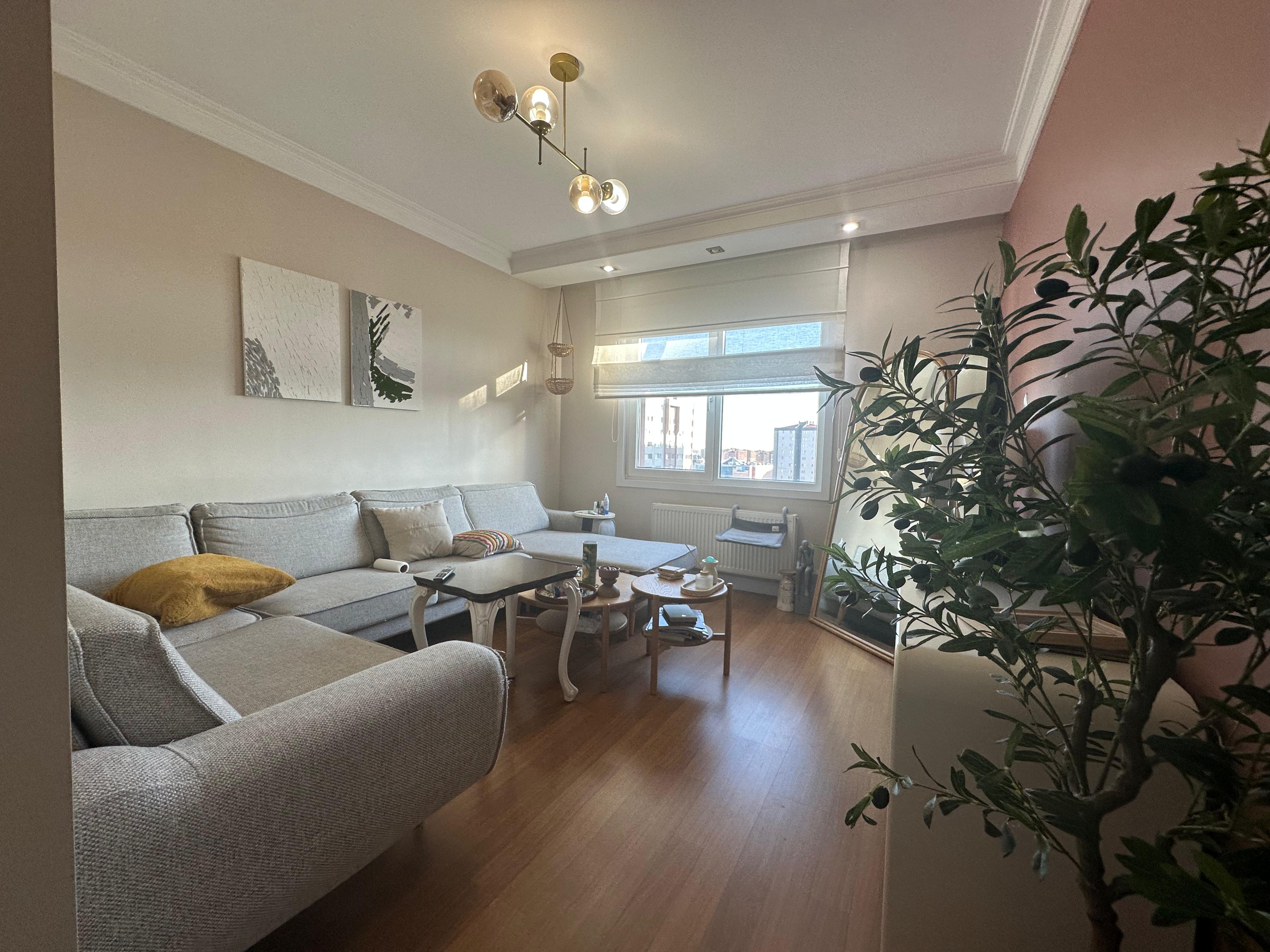 Satılık Daire, İstanbul / CUMHURİYET