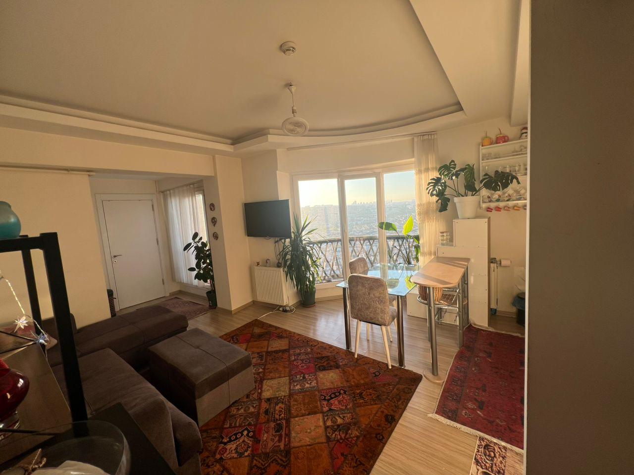 Kiralık Daire, İstanbul / PINAR