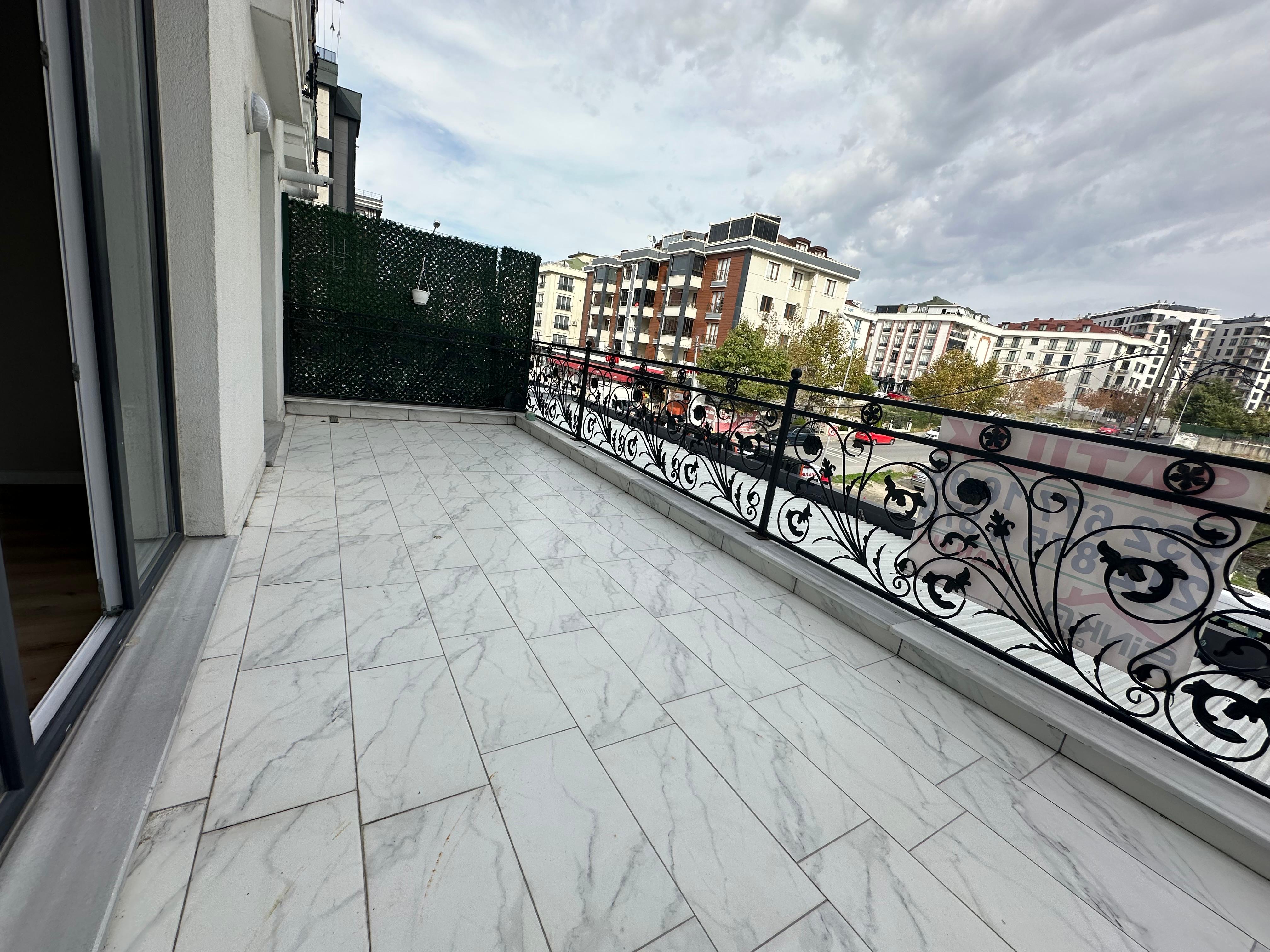 Kiralık Daire, İstanbul / KAVAKLI