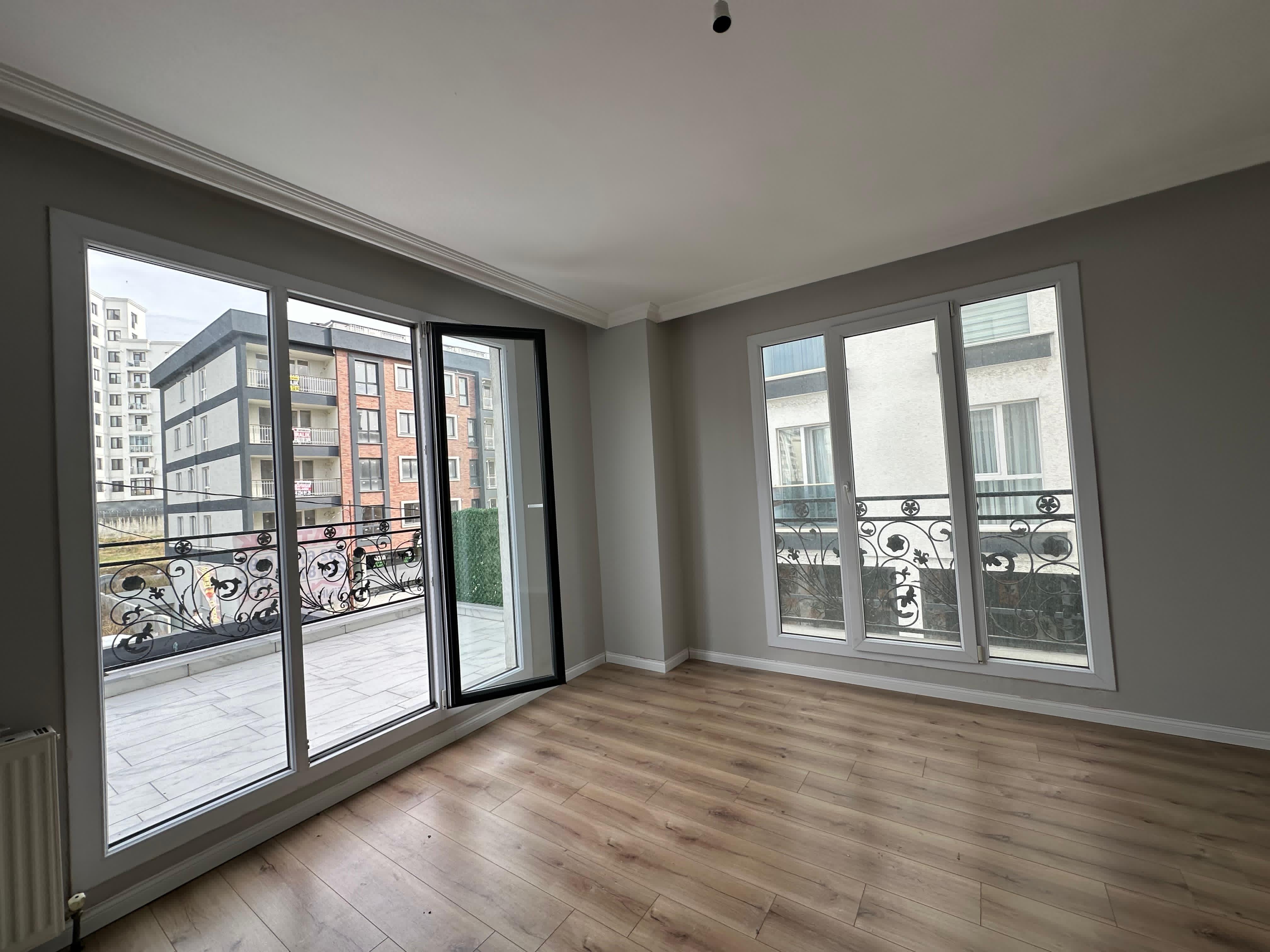 Kiralık Daire, İstanbul / KAVAKLI