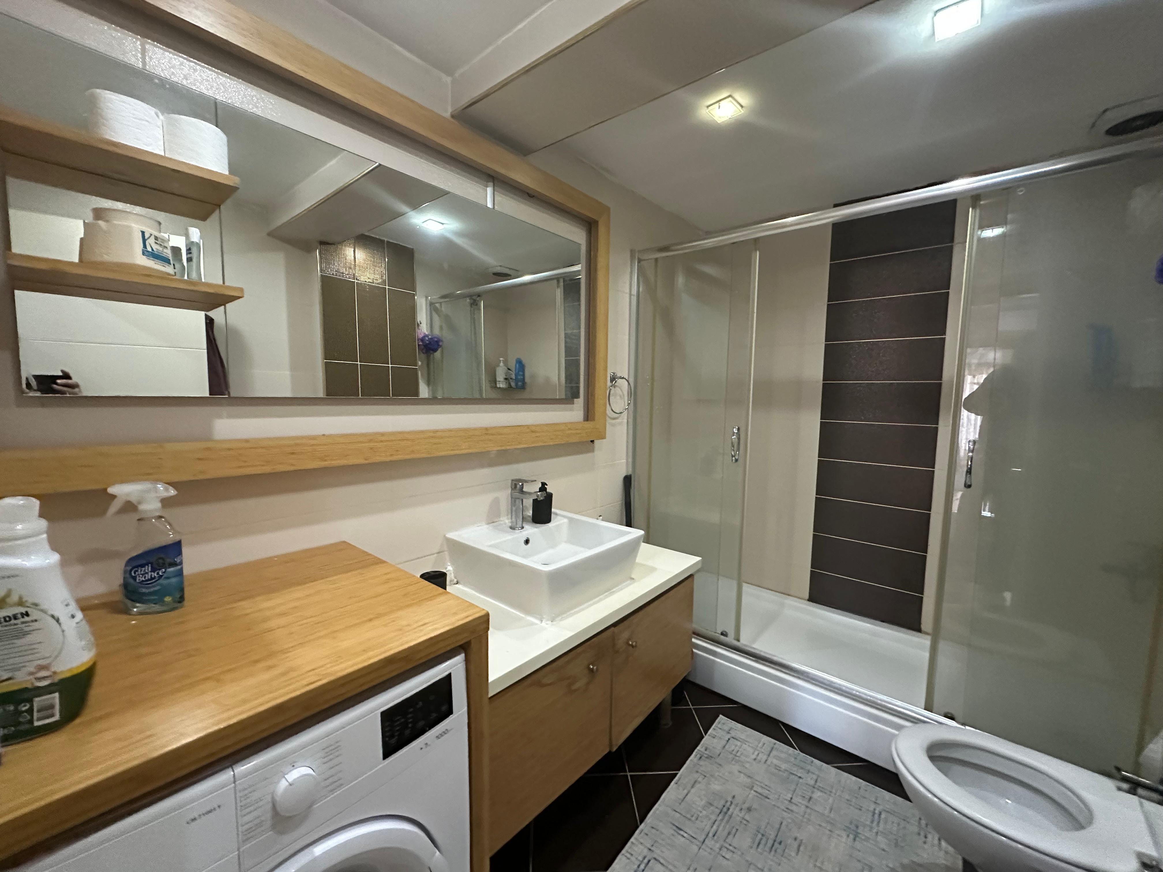 Satılık Apartman, İstanbul / MEVLANA