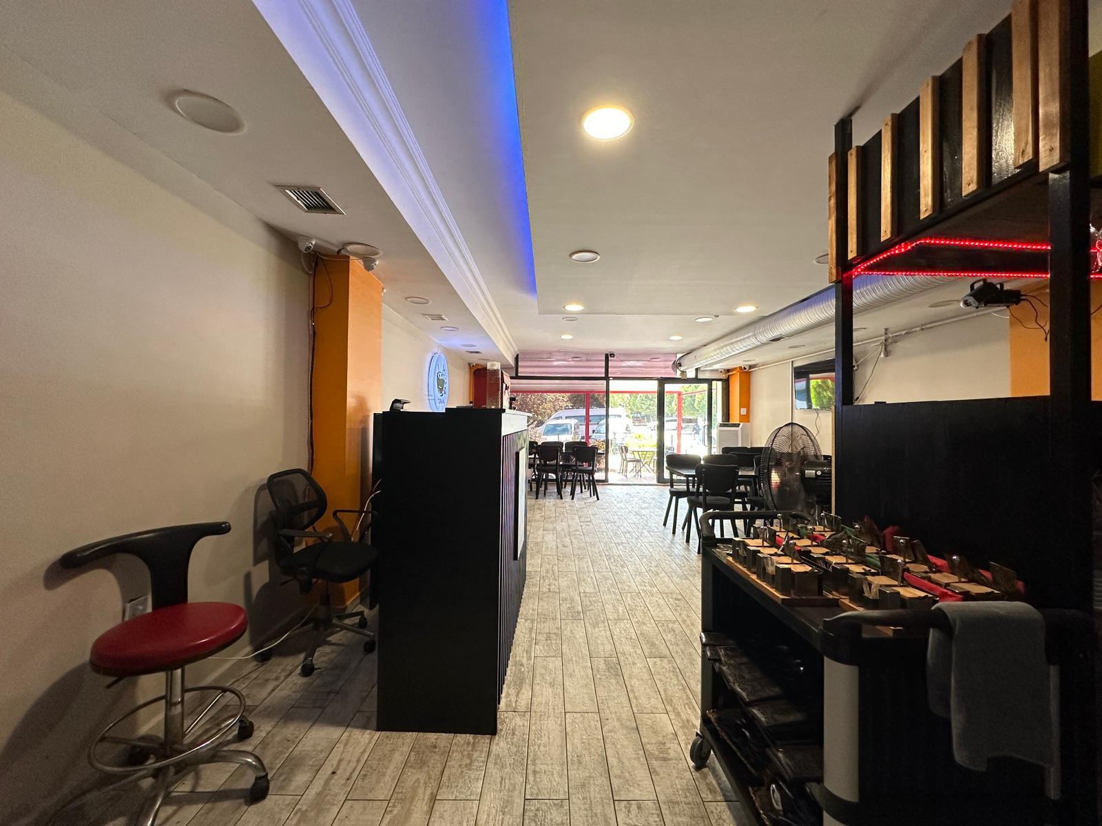 Kiralık Dükkan, İstanbul / MEVLANA