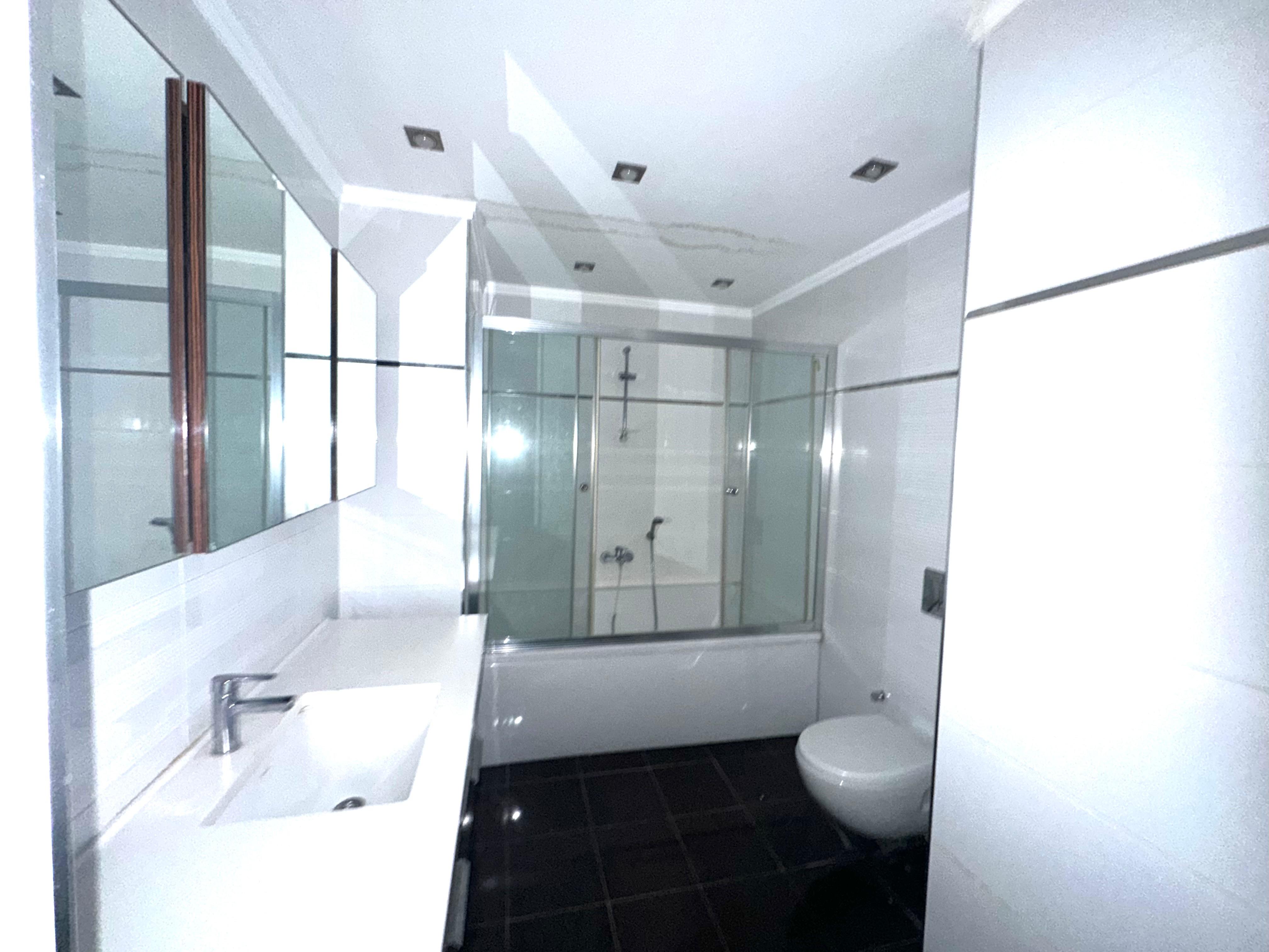 Satılık Daire, İstanbul / CUMHURİYET