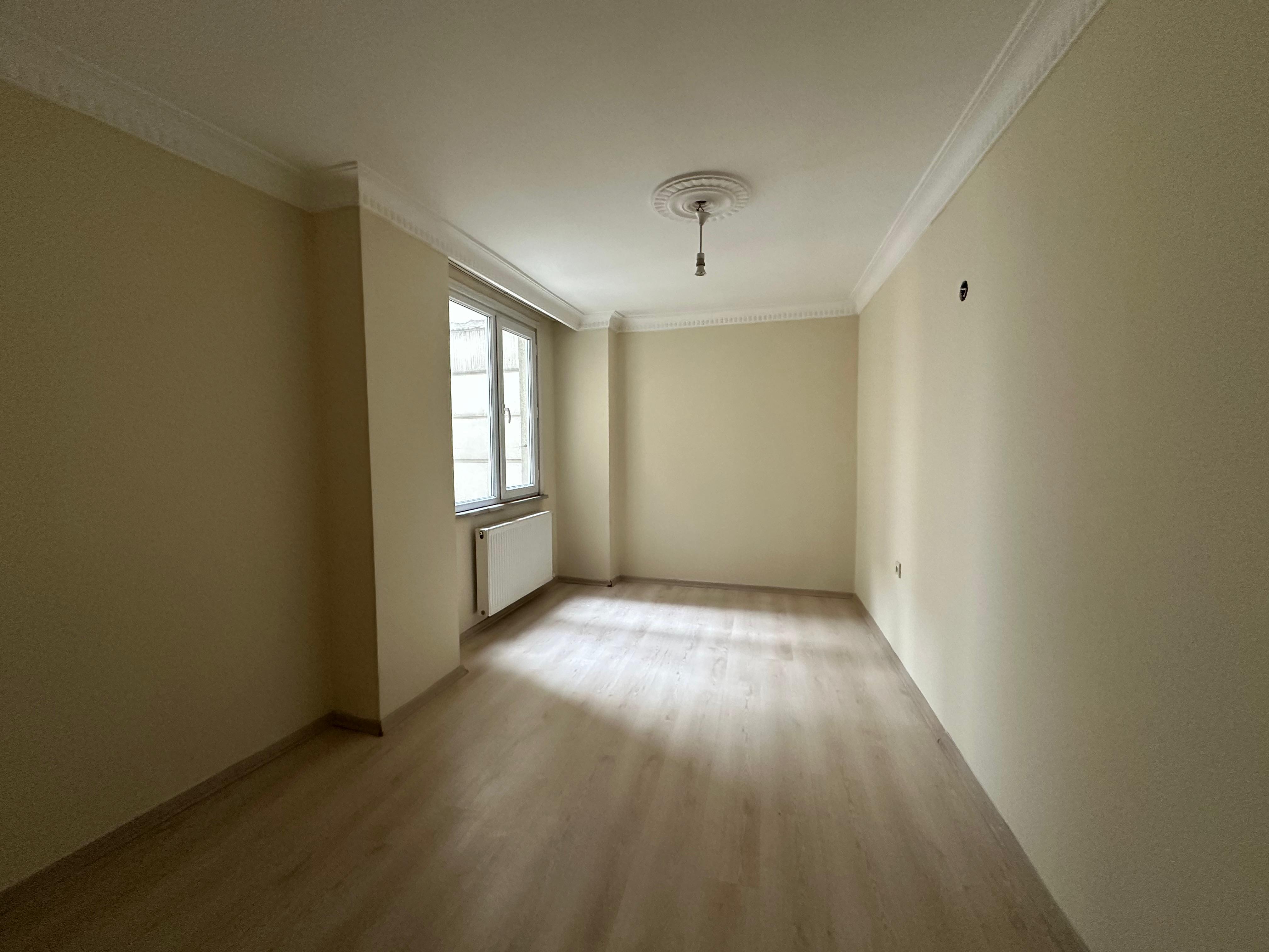 Kiralık Daire, İstanbul / ESENYURT