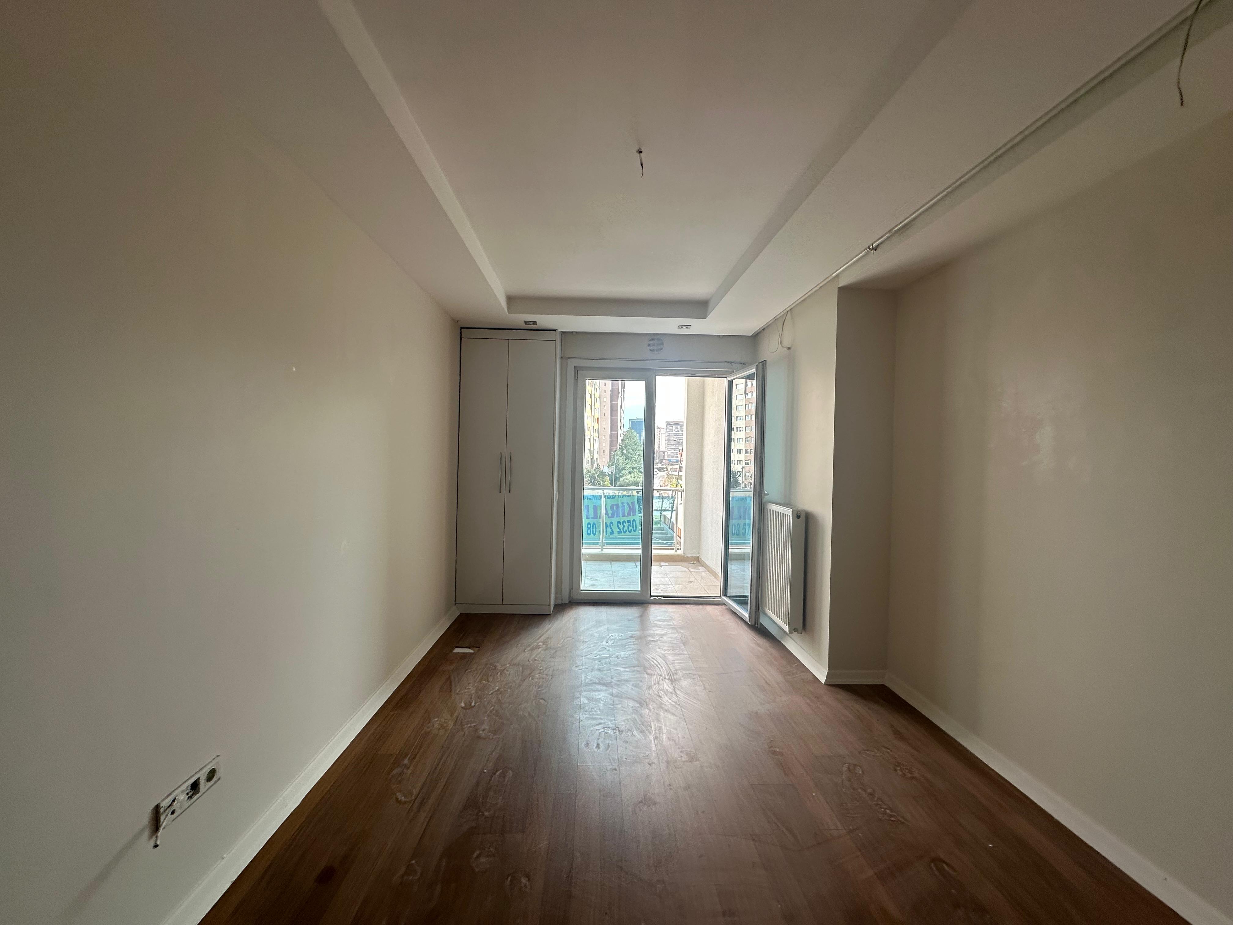 Kiralık Daire, İstanbul / ESENYURT / CUMHURİYET