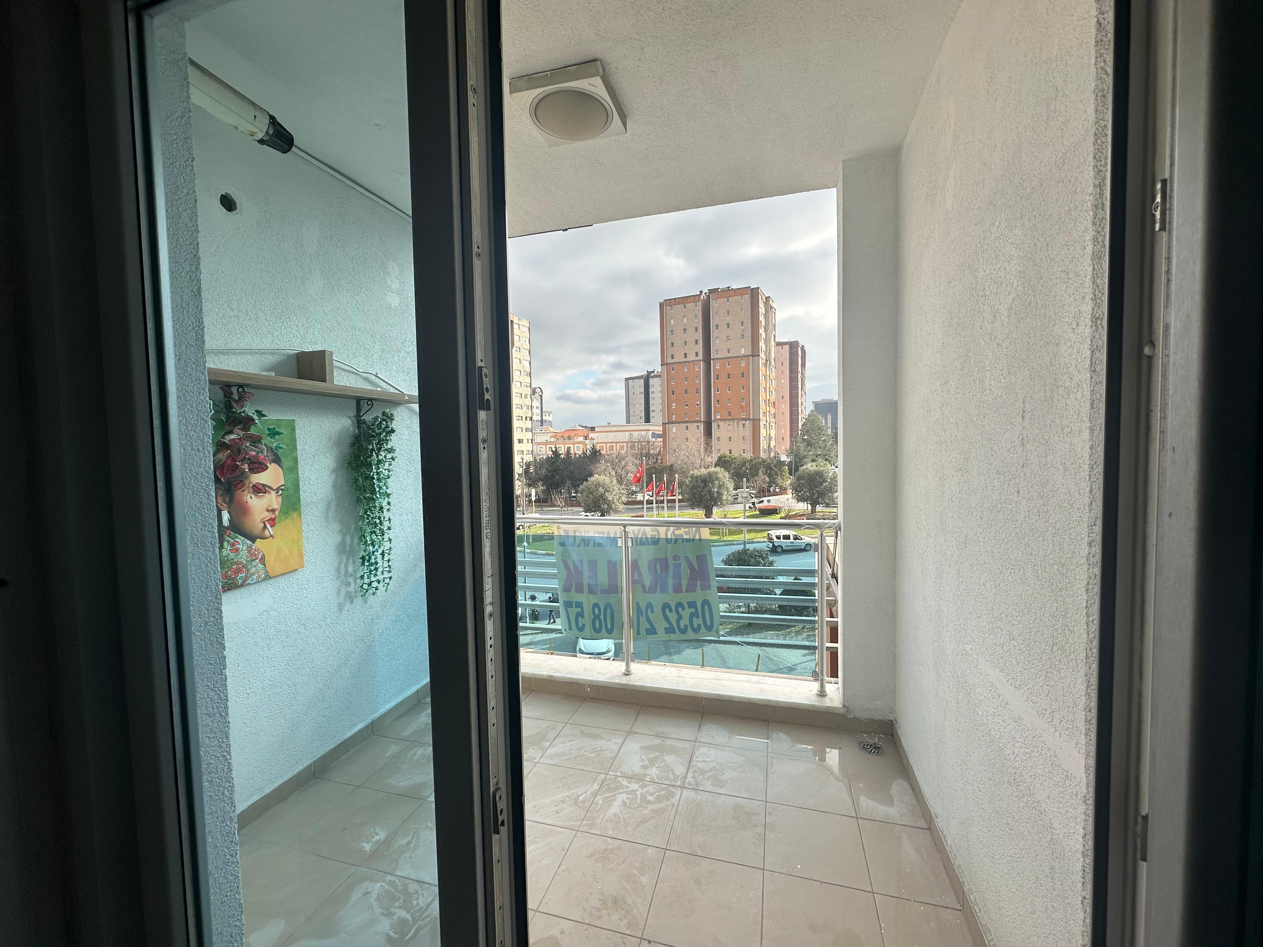 Kiralık Daire, İstanbul / ESENYURT / CUMHURİYET