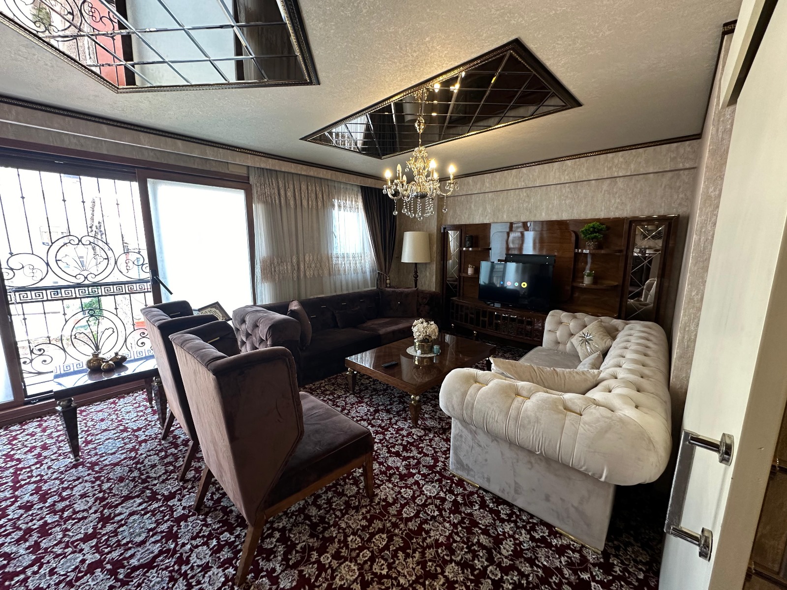 Kiralık Daire, İstanbul / AKŞEMSETTİN