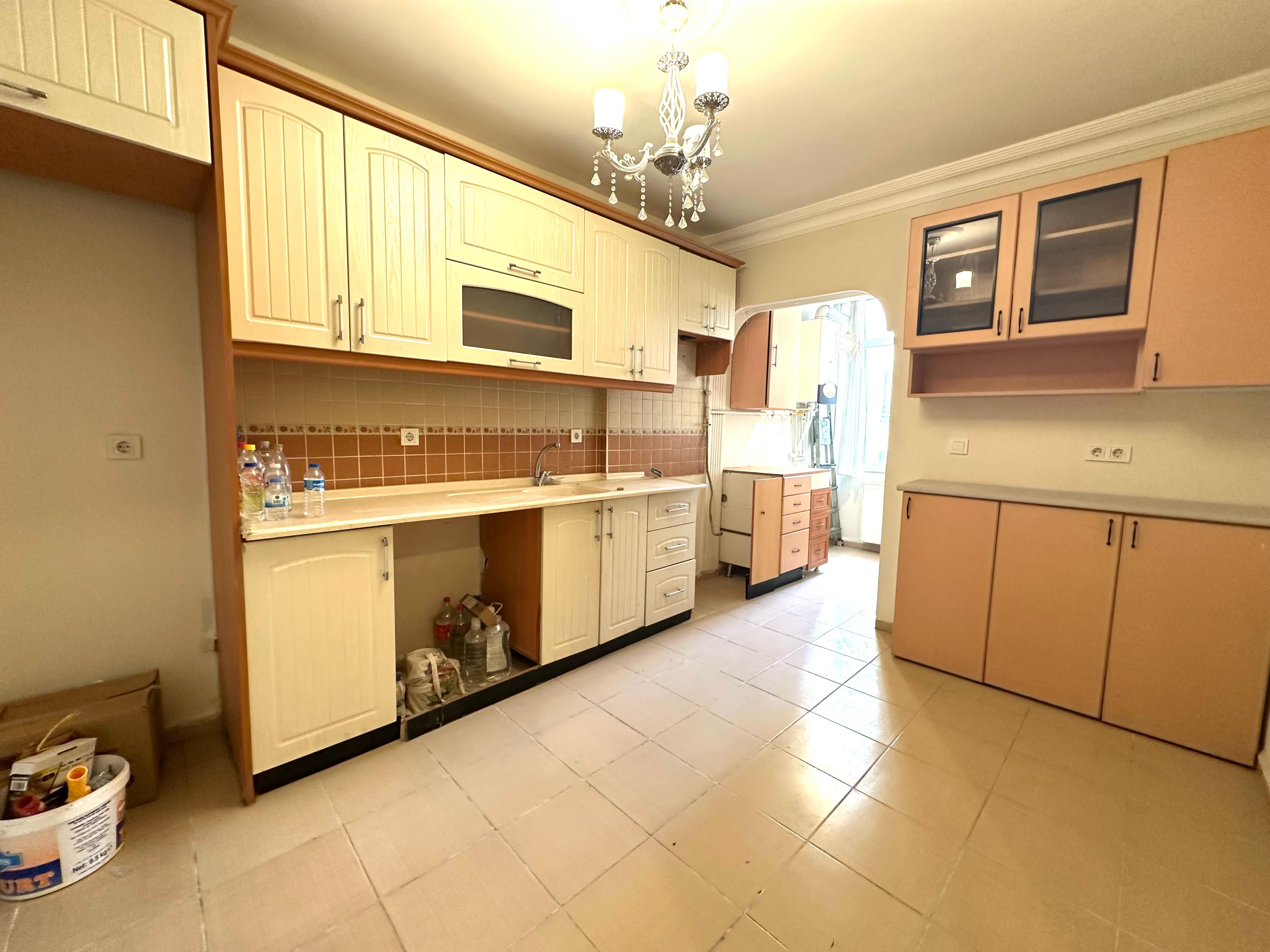 Kiralık Daire, İstanbul / ESENYURT / CUMHURİYET