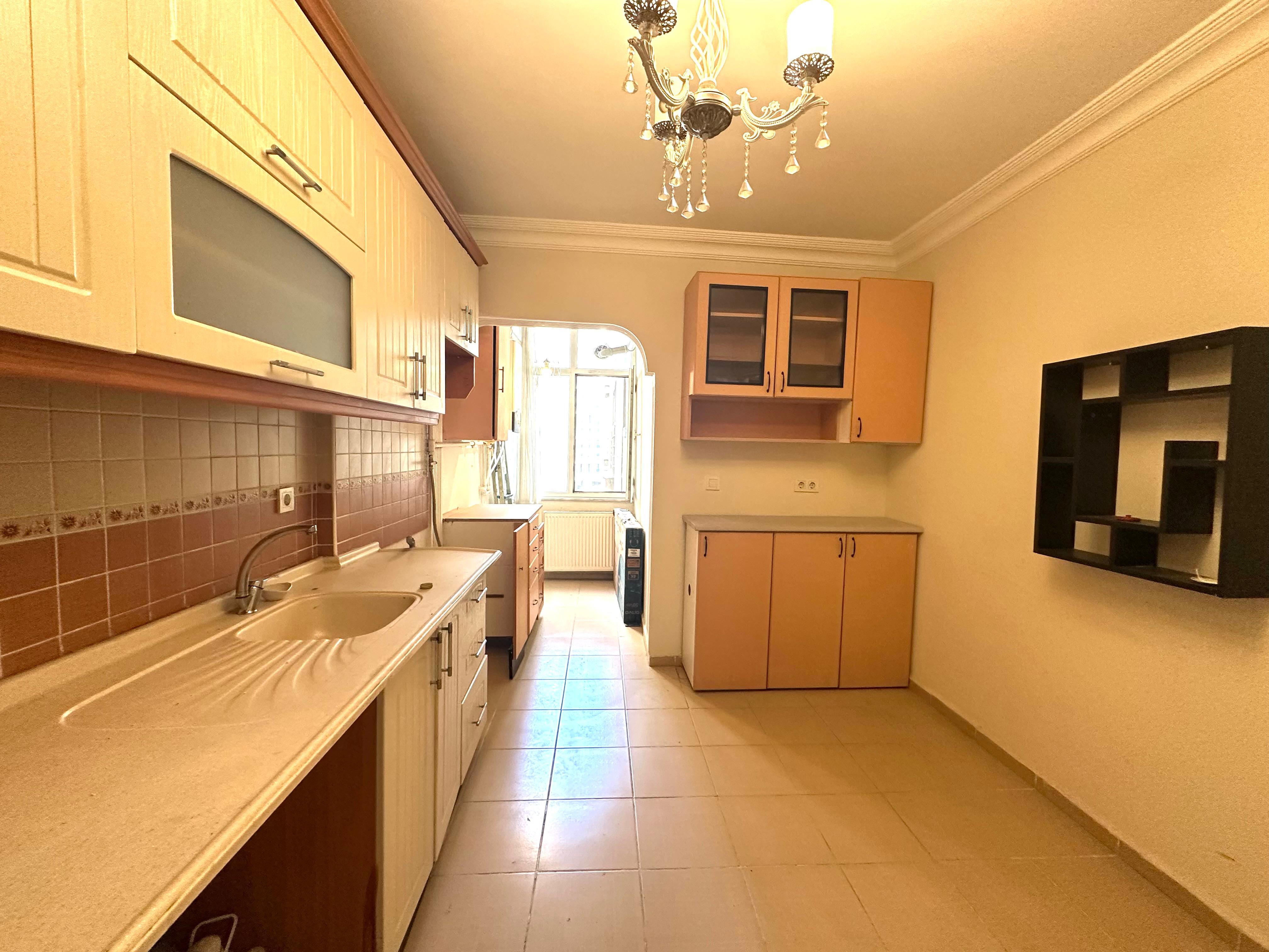 Kiralık Daire, İstanbul / ESENYURT / CUMHURİYET