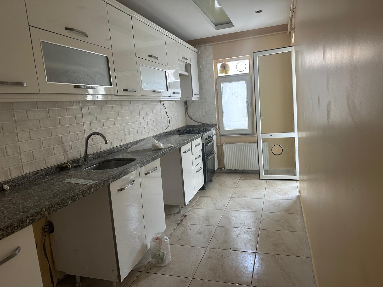 Kiralık Daire, İstanbul / ESENYURT / CUMHURİYET 