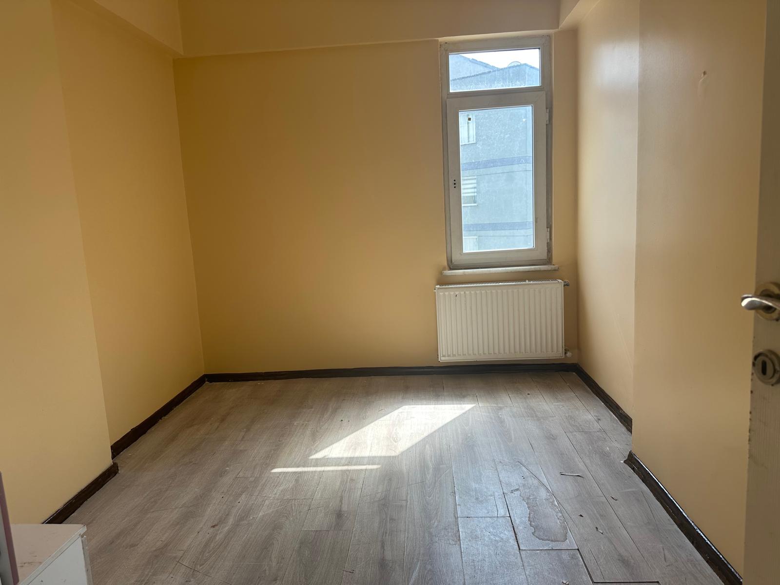 Kiralık Daire, İstanbul / ESENYURT / CUMHURİYET 