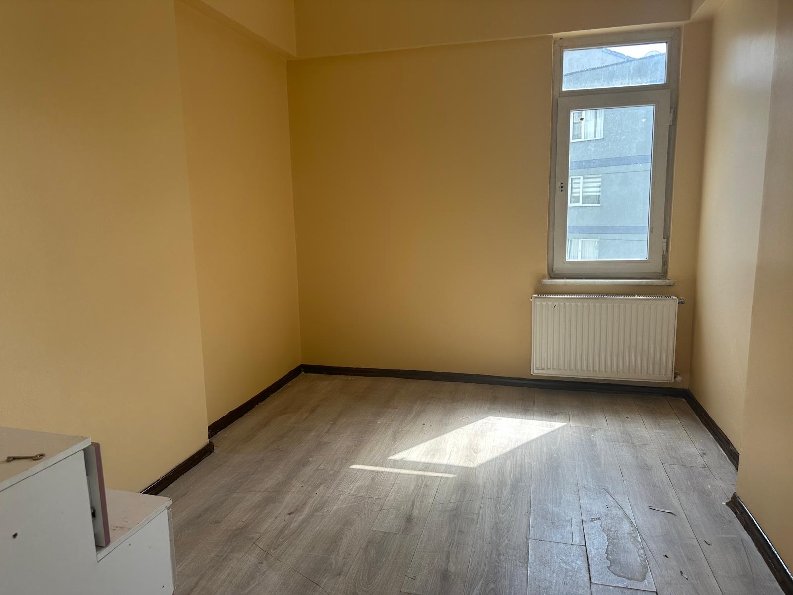 Kiralık Daire, İstanbul / ESENYURT / CUMHURİYET 