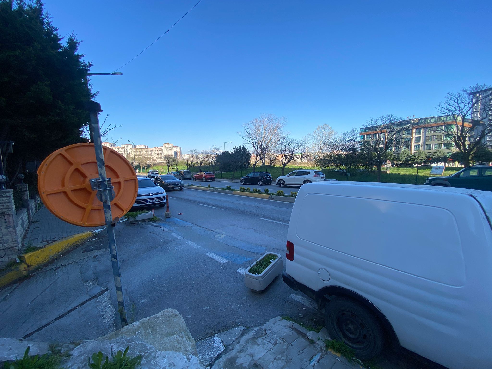 Kiralık Dükkan, İstanbul / BEYLİKDÜZÜ / BARIŞ MAHALLESİ