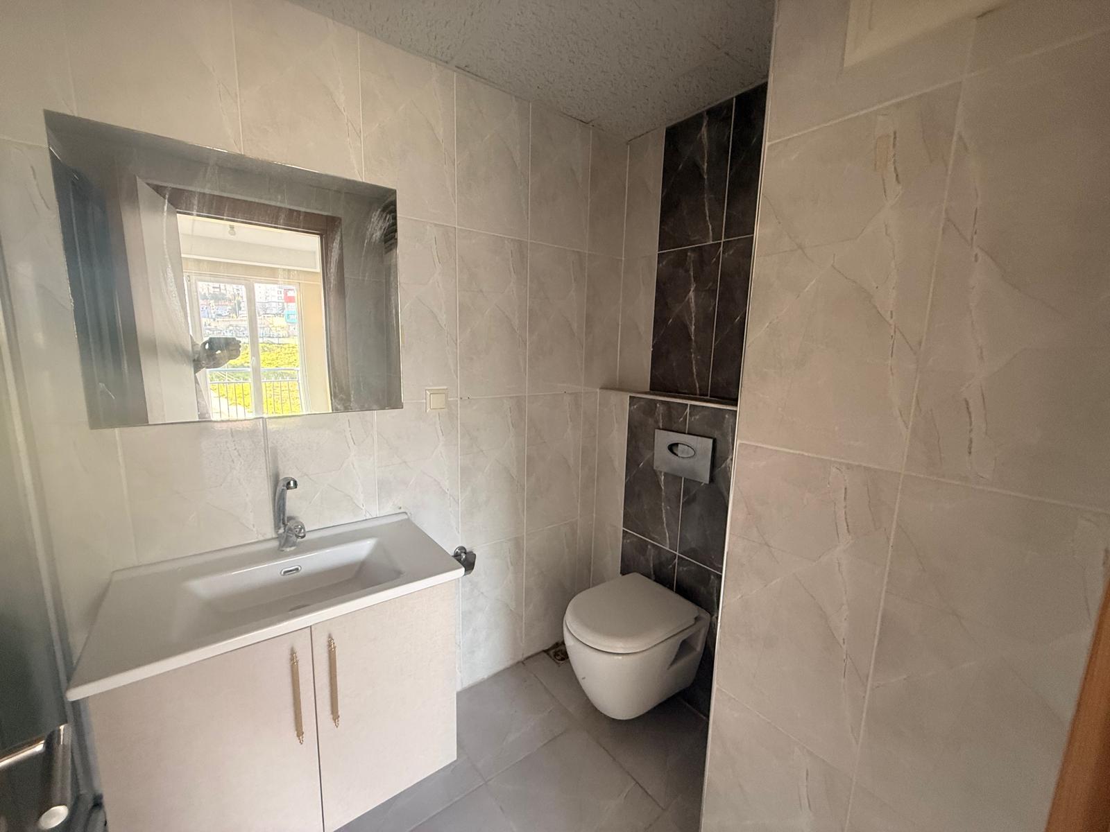 Kiralık Daire, İstanbul / ESENYURT / PİRİREİS