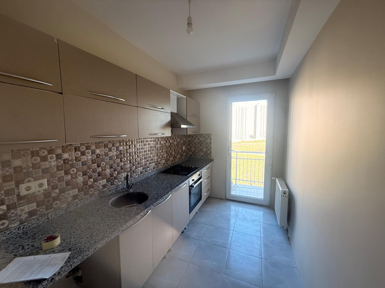 Kiralık Daire, İstanbul / ESENYURT / PİRİREİS