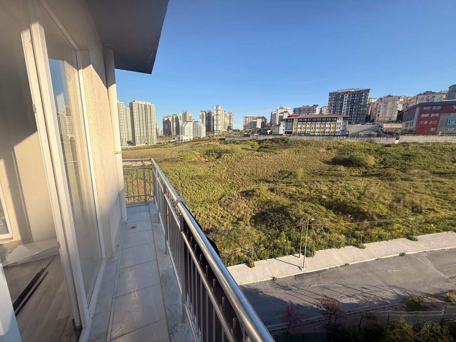 Kiralık Daire, İstanbul / ESENYURT / PİRİREİS