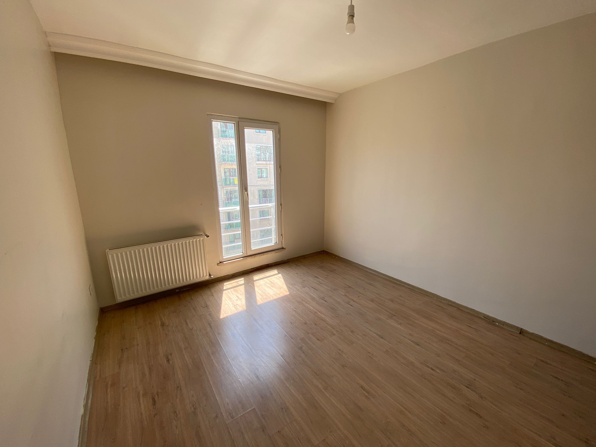Kiralık Daire, İstanbul / ESENYURT / PİRİREİS