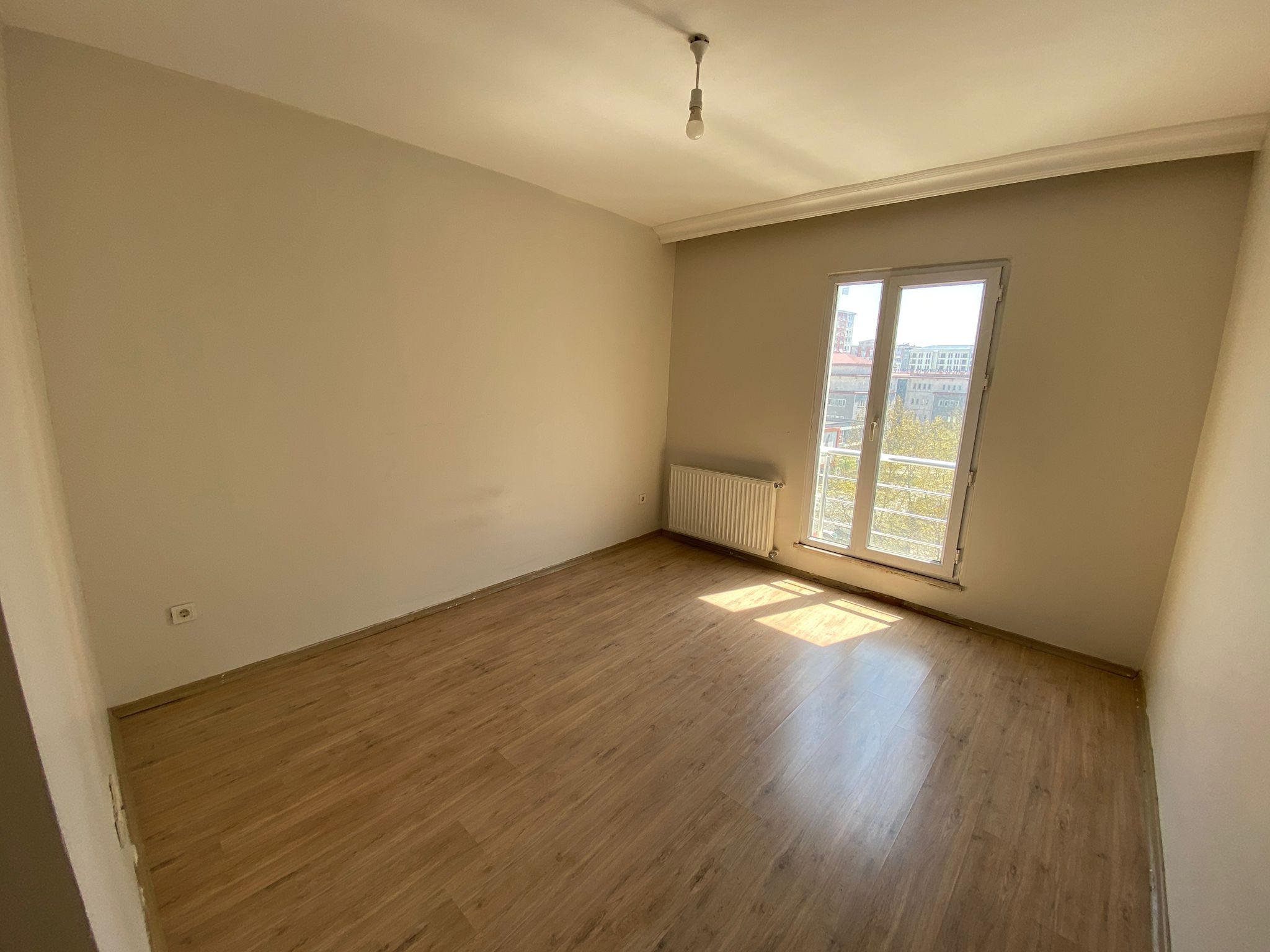 Kiralık Daire, İstanbul / ESENYURT / PİRİREİS