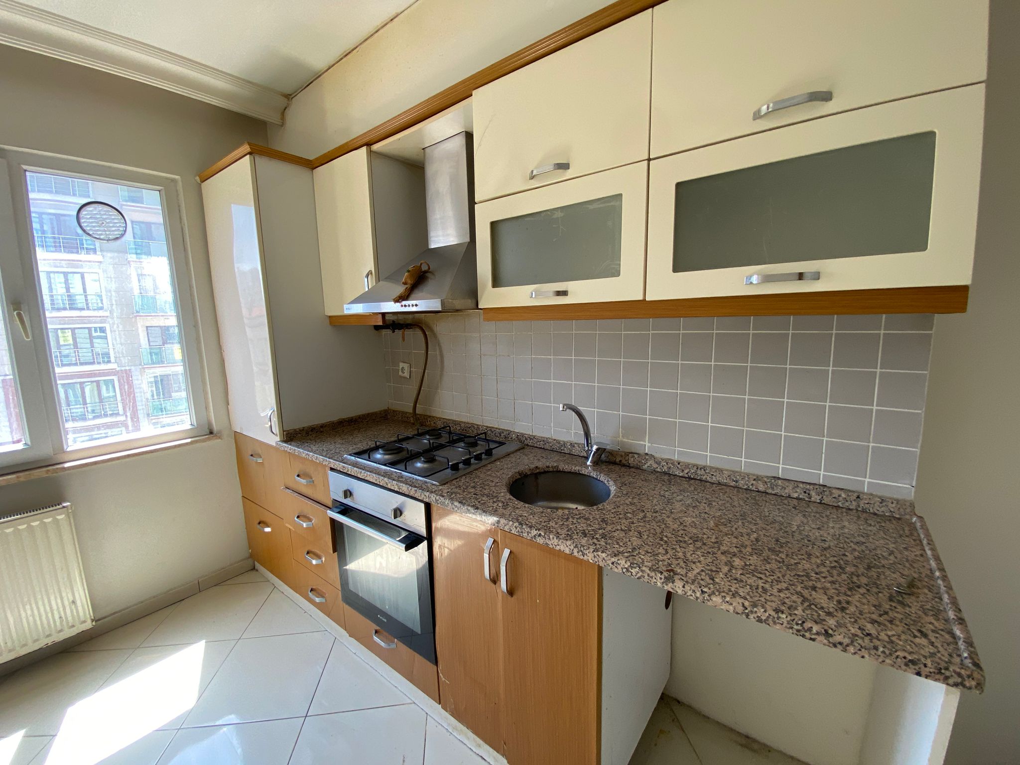 Kiralık Daire, İstanbul / ESENYURT / PİRİREİS