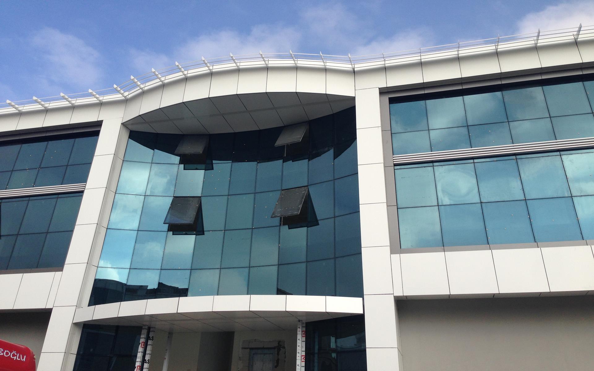 Kiralık Fabrika, İstanbul