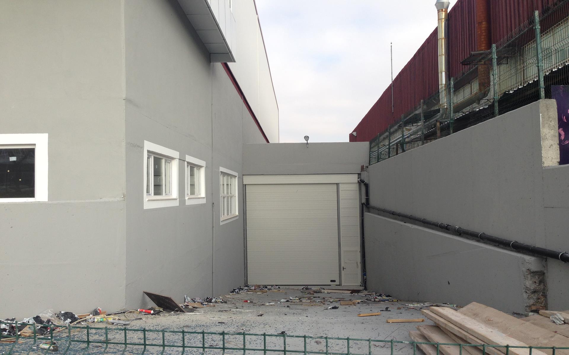 Kiralık Fabrika, İstanbul