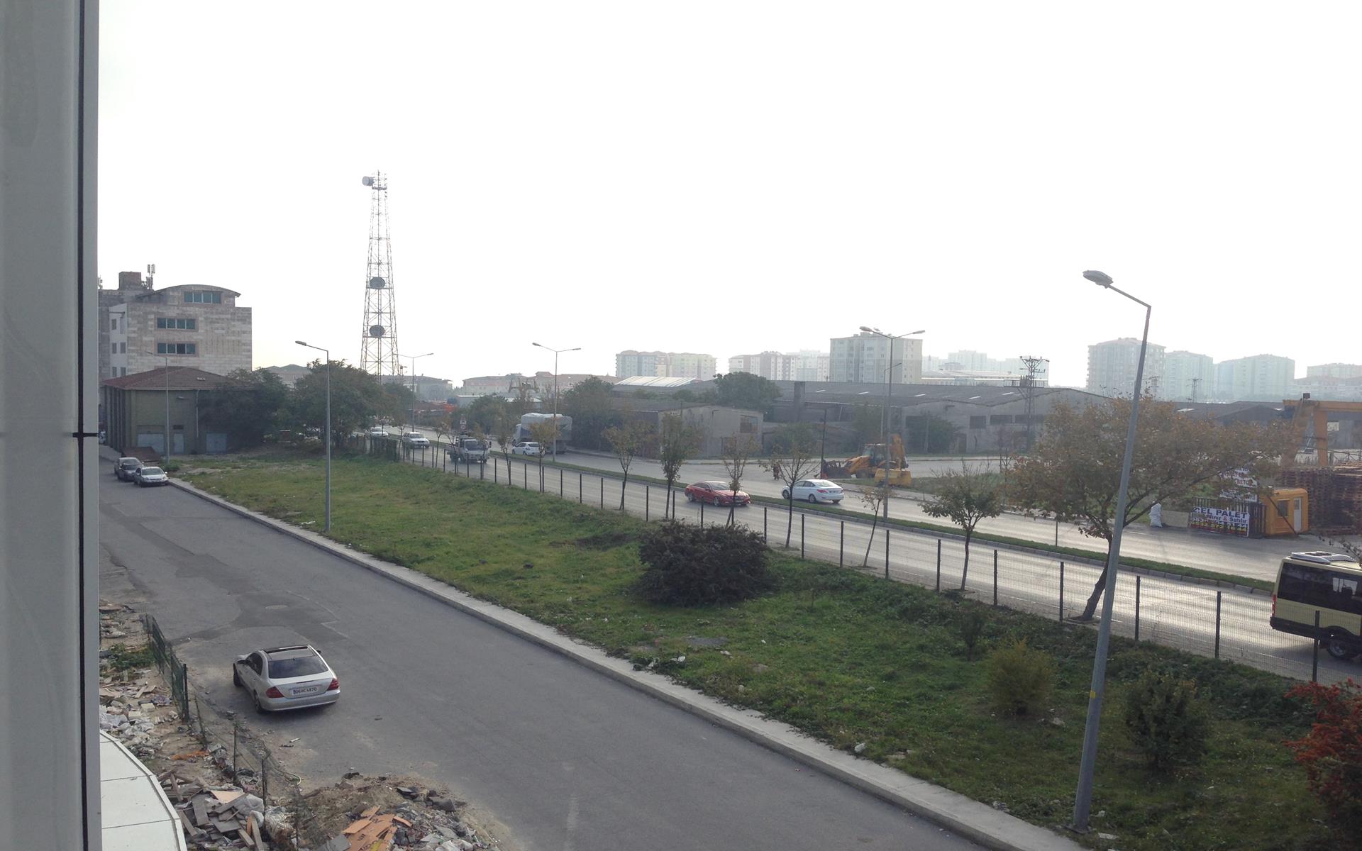 Kiralık Fabrika, İstanbul